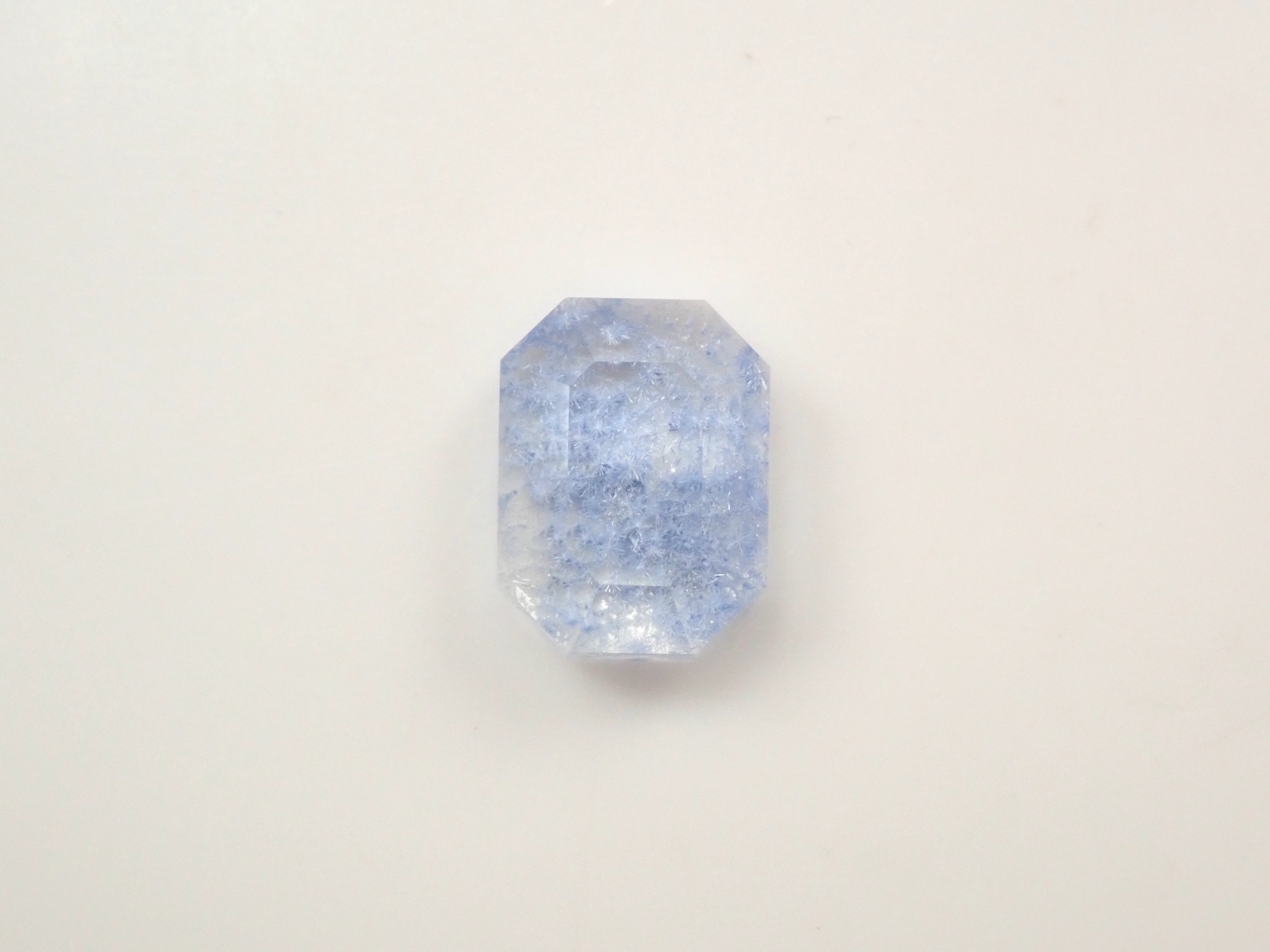 ブラジル産デュモルチェライトインクォーツ 2.074ctルース