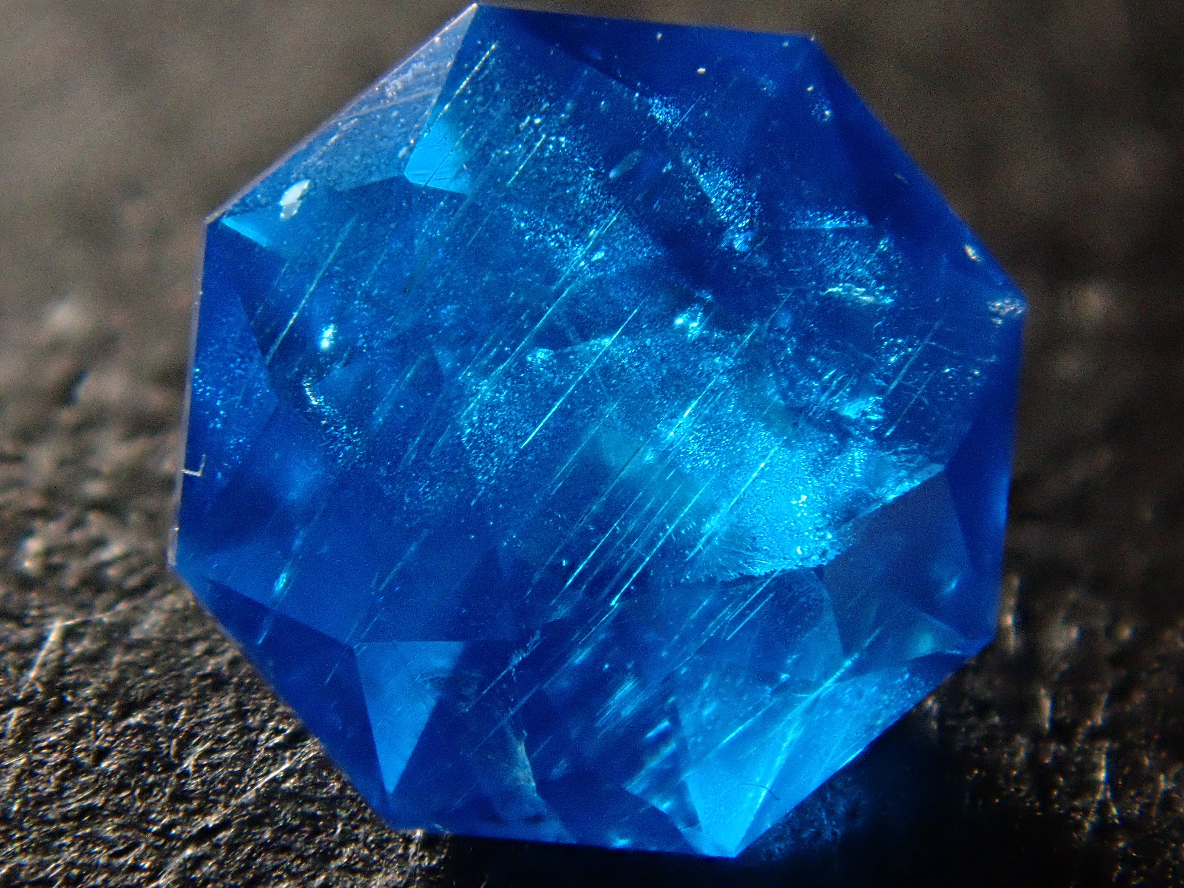 【11/6 22時販売】マダガスカル産ブルーアパタイト 0.527ctルース