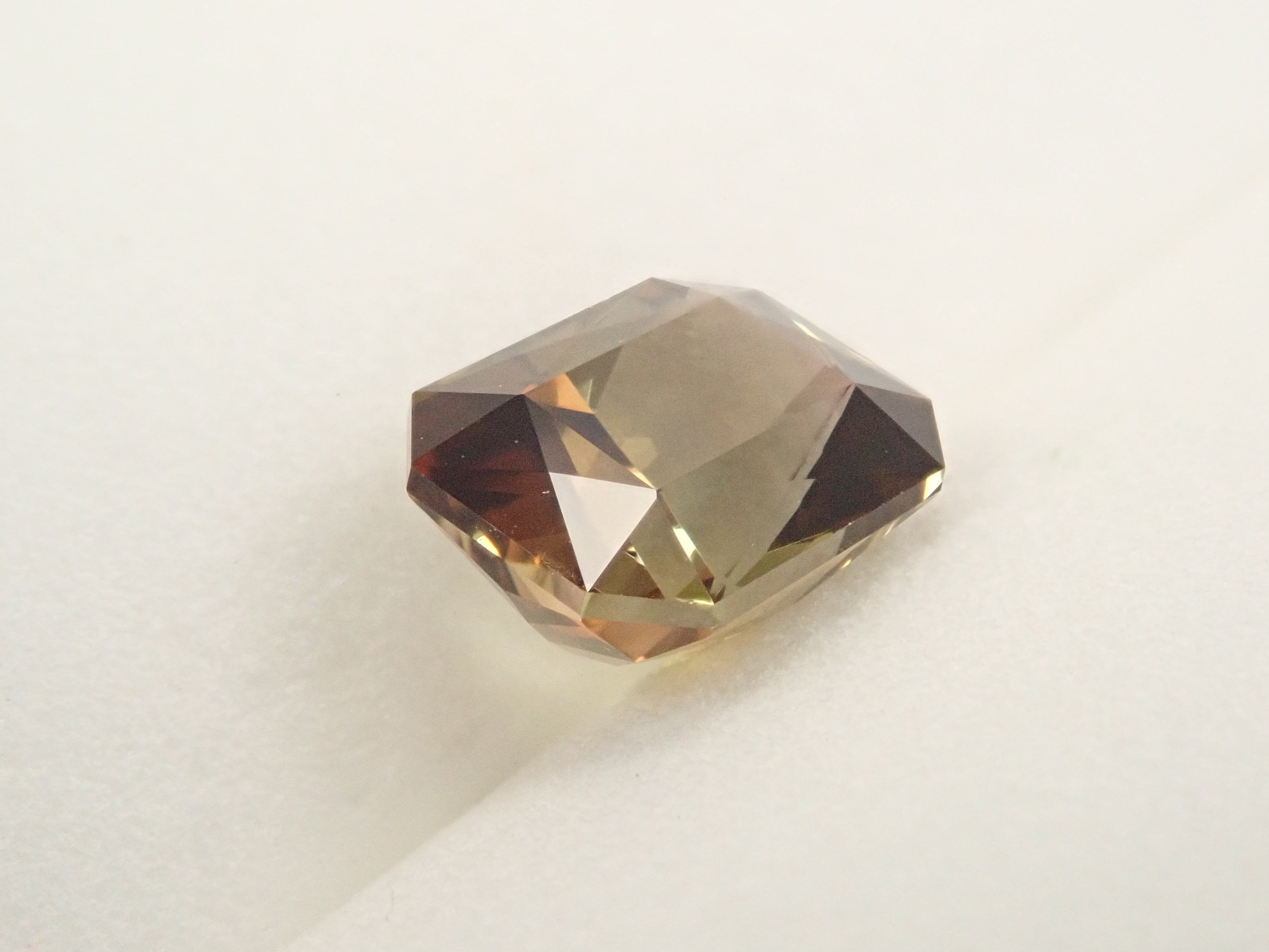 【11/6 22時販売】マダガスカル産アンダリュサイト 1.967ctルース