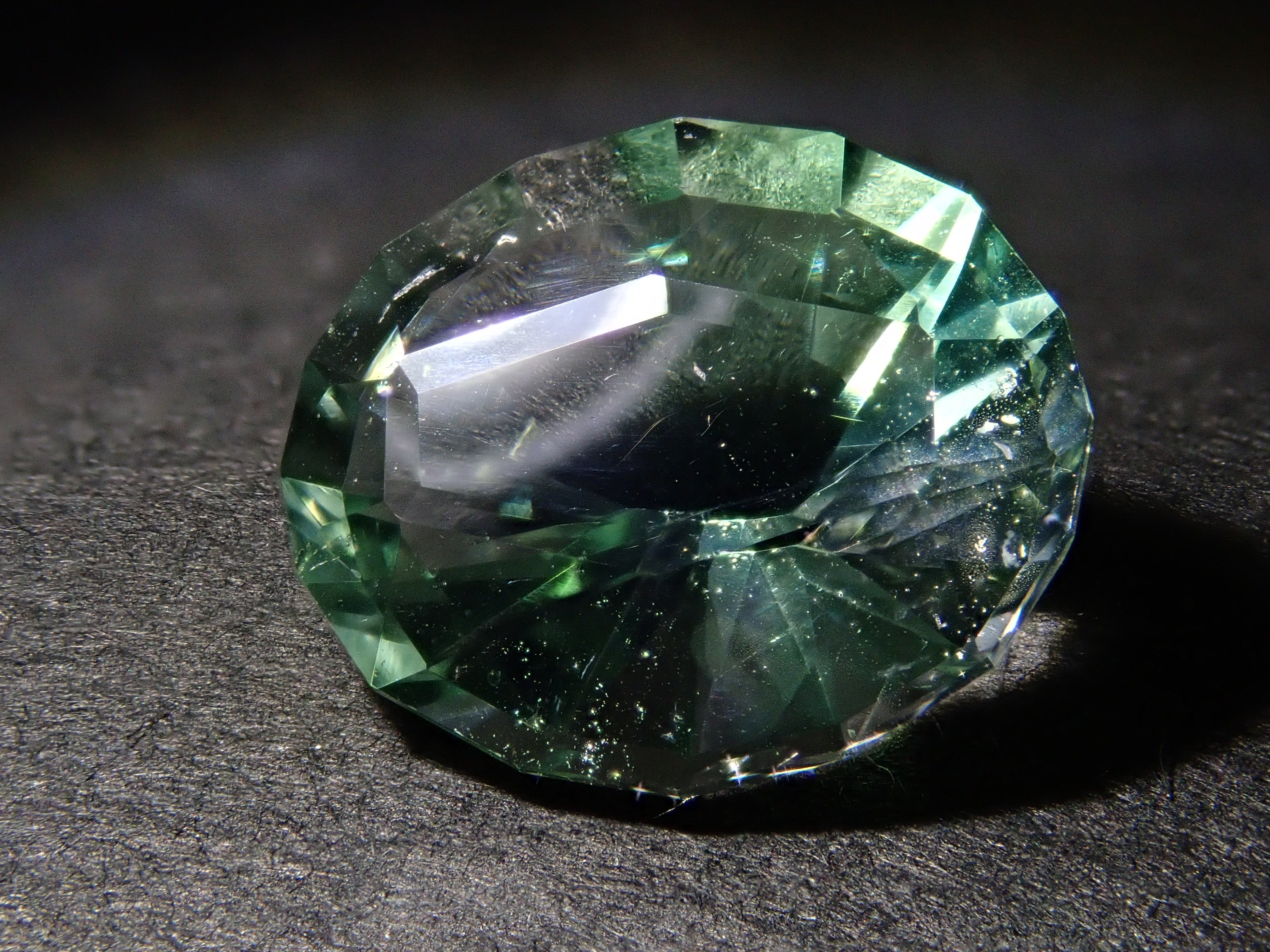 【11/6 22時販売】コロンビア産バイカラーフローライト 3.209ctルース