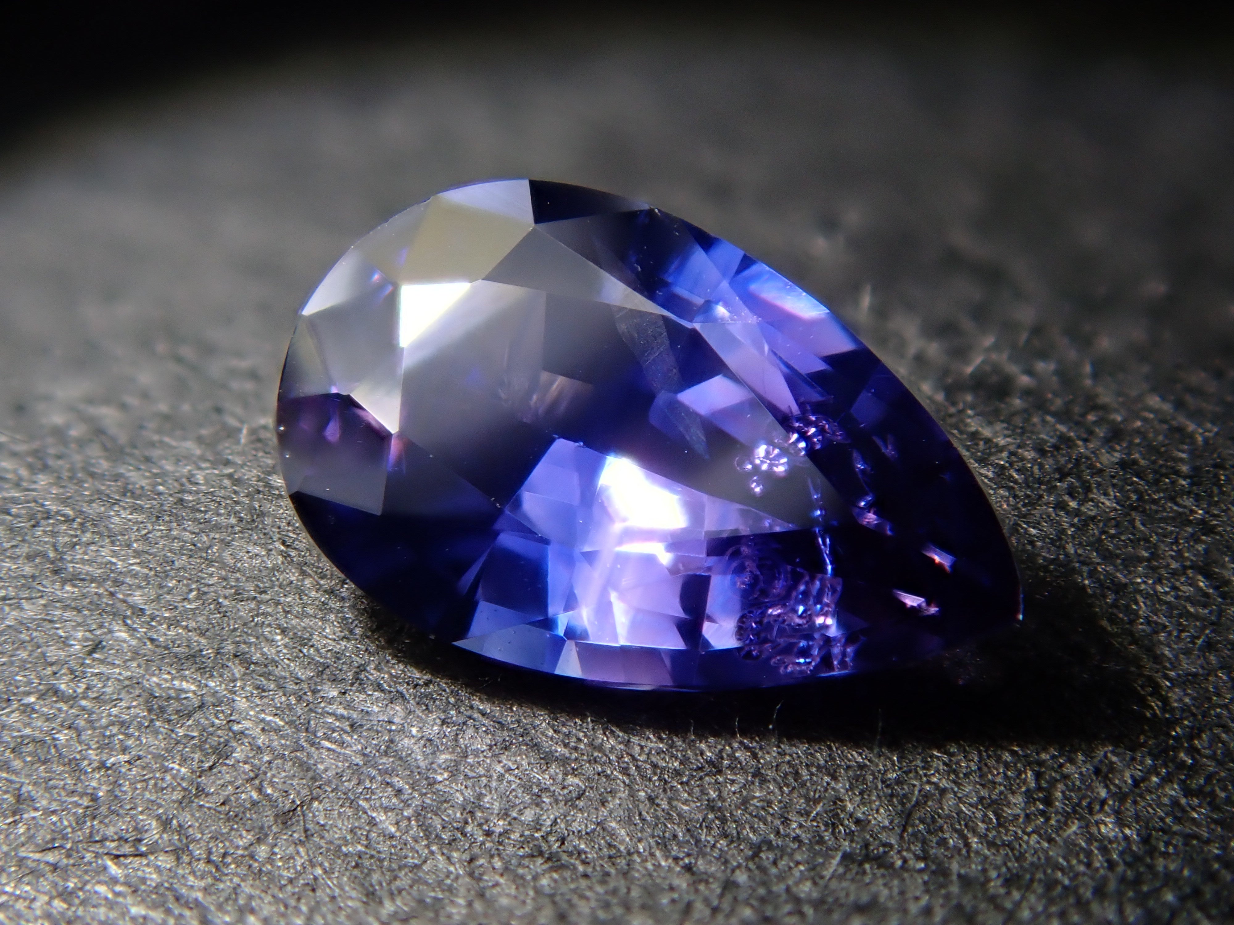 【11/22 22時販売】タンザニア産バイカラーサファイア 0.299ctルース