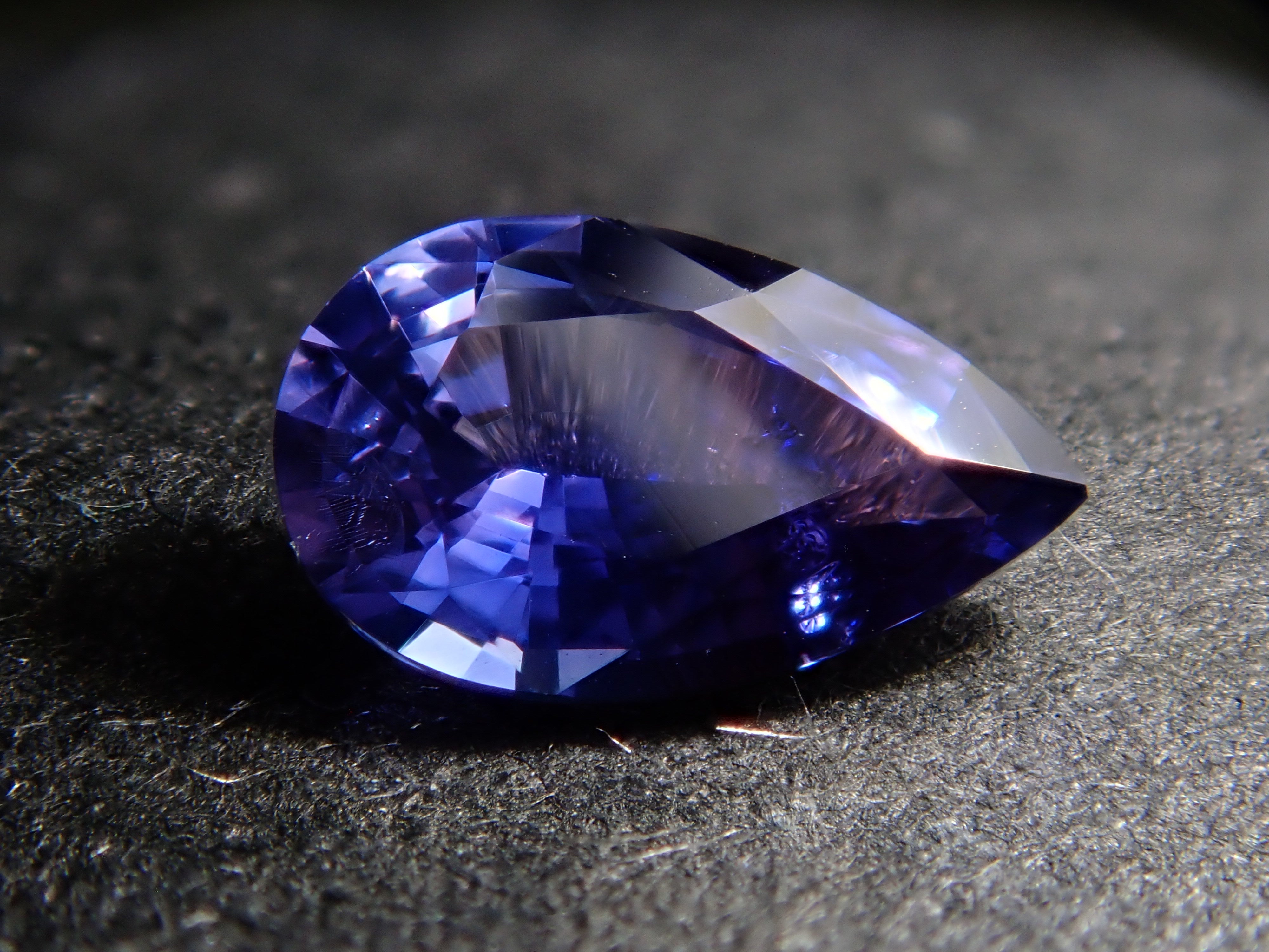 【11/22 22時販売】タンザニア産バイカラーサファイア 0.299ctルース