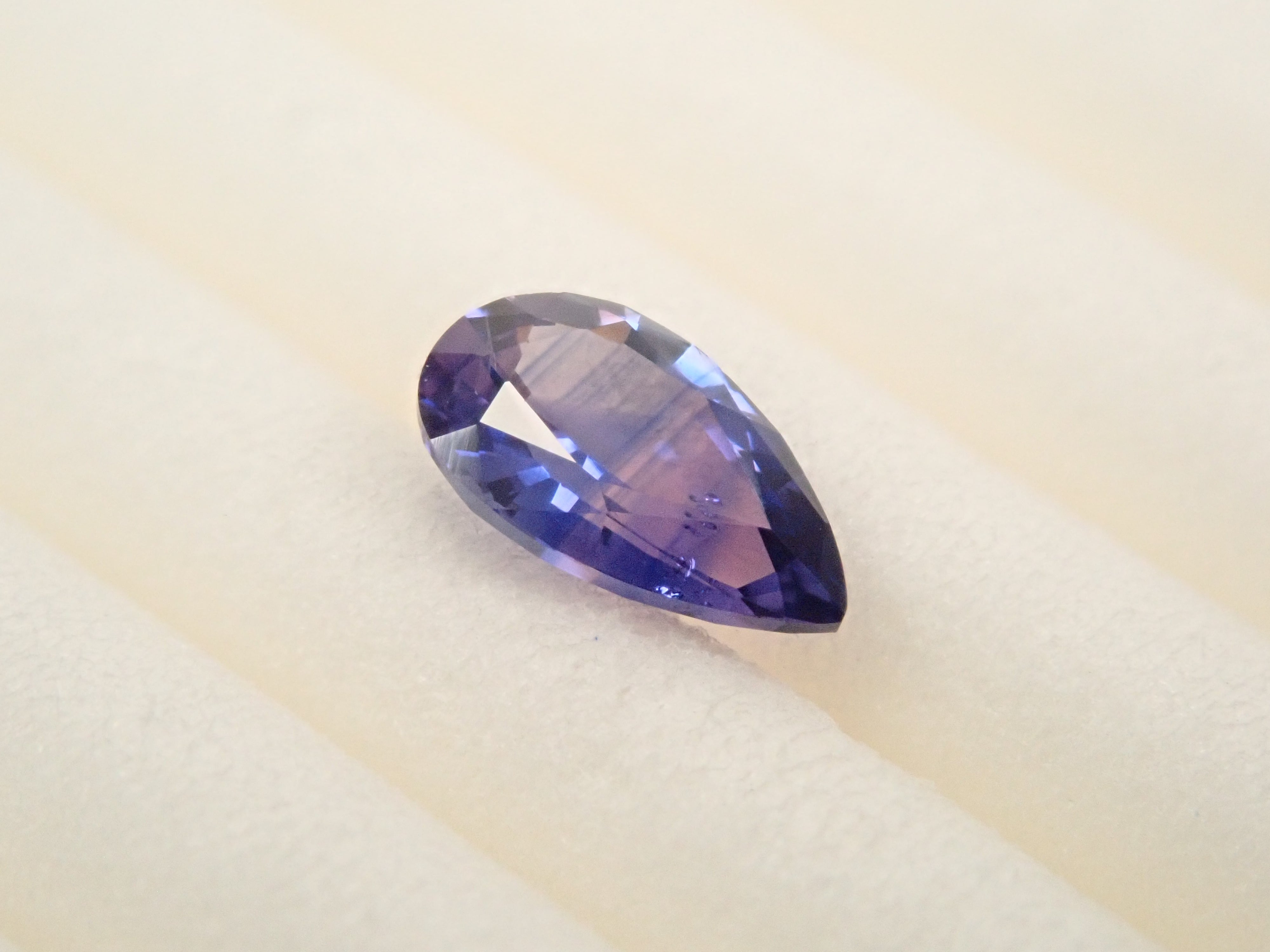 【11/22 22時販売】タンザニア産バイカラーサファイア 0.299ctルース