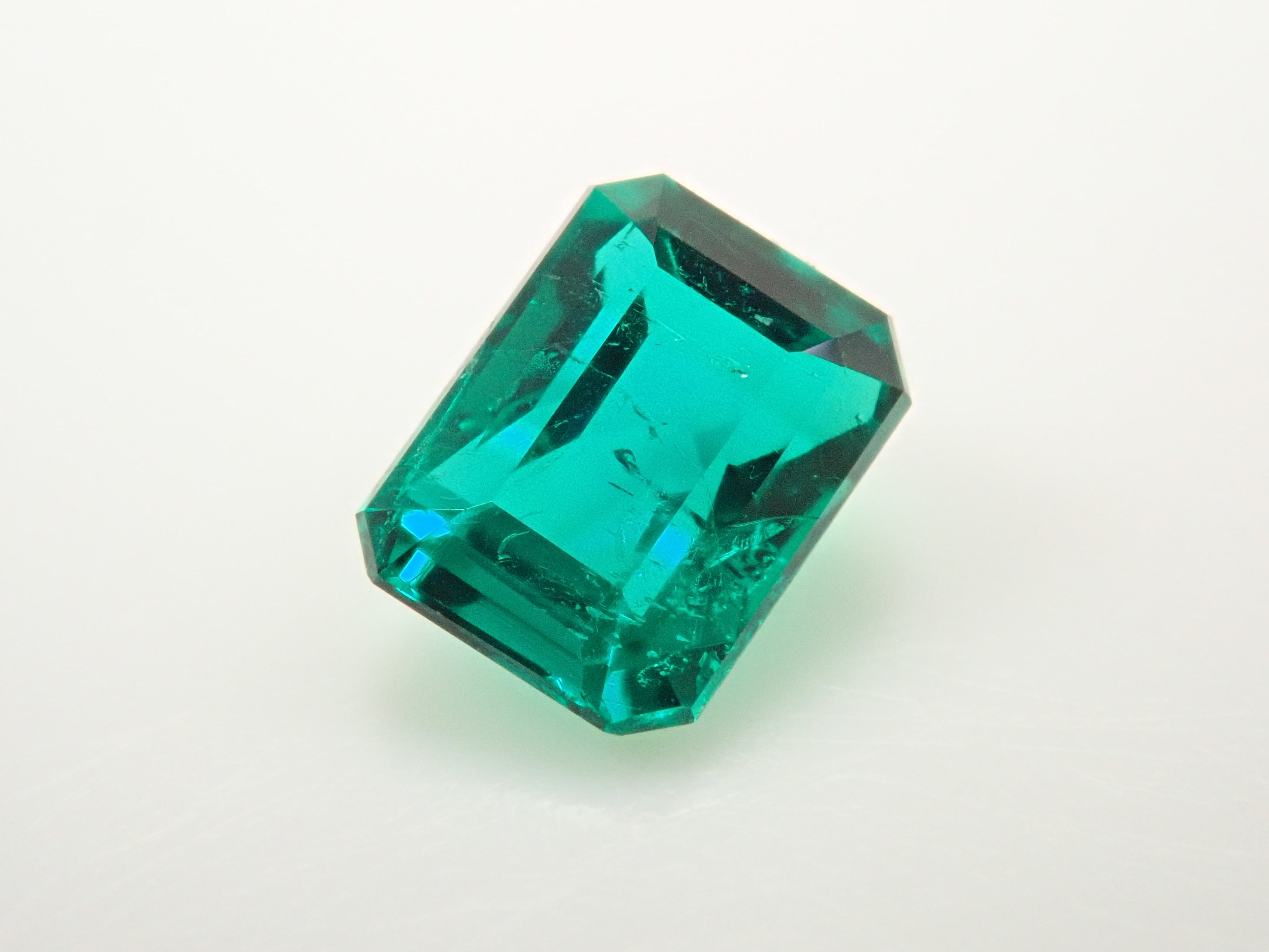 【11/3 22時販売】コロンビア産エメラルド 0.176ctルース