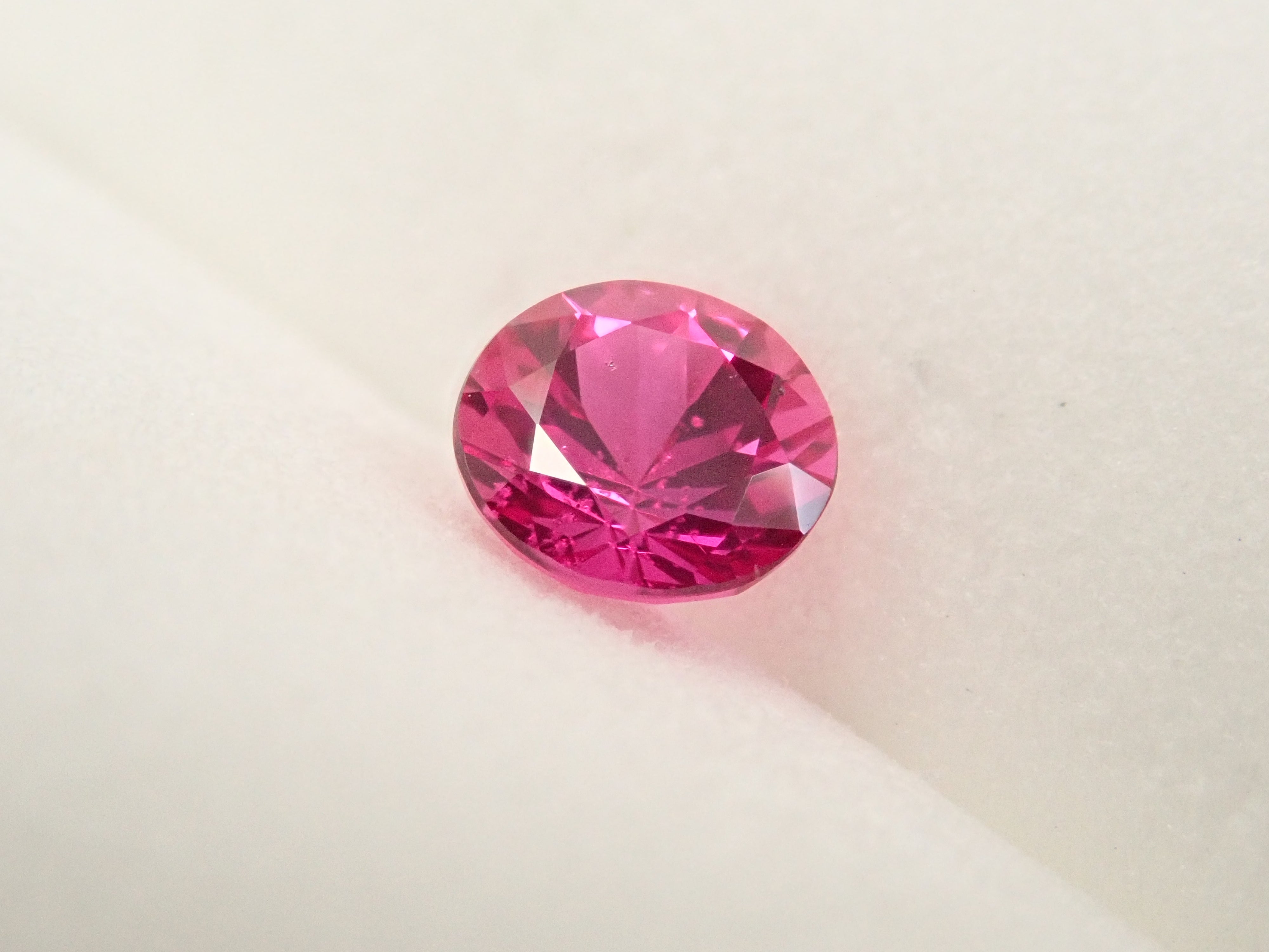 【11/3 22時販売】非加熱ルビー 4.5mm/0.430ctルース GIT