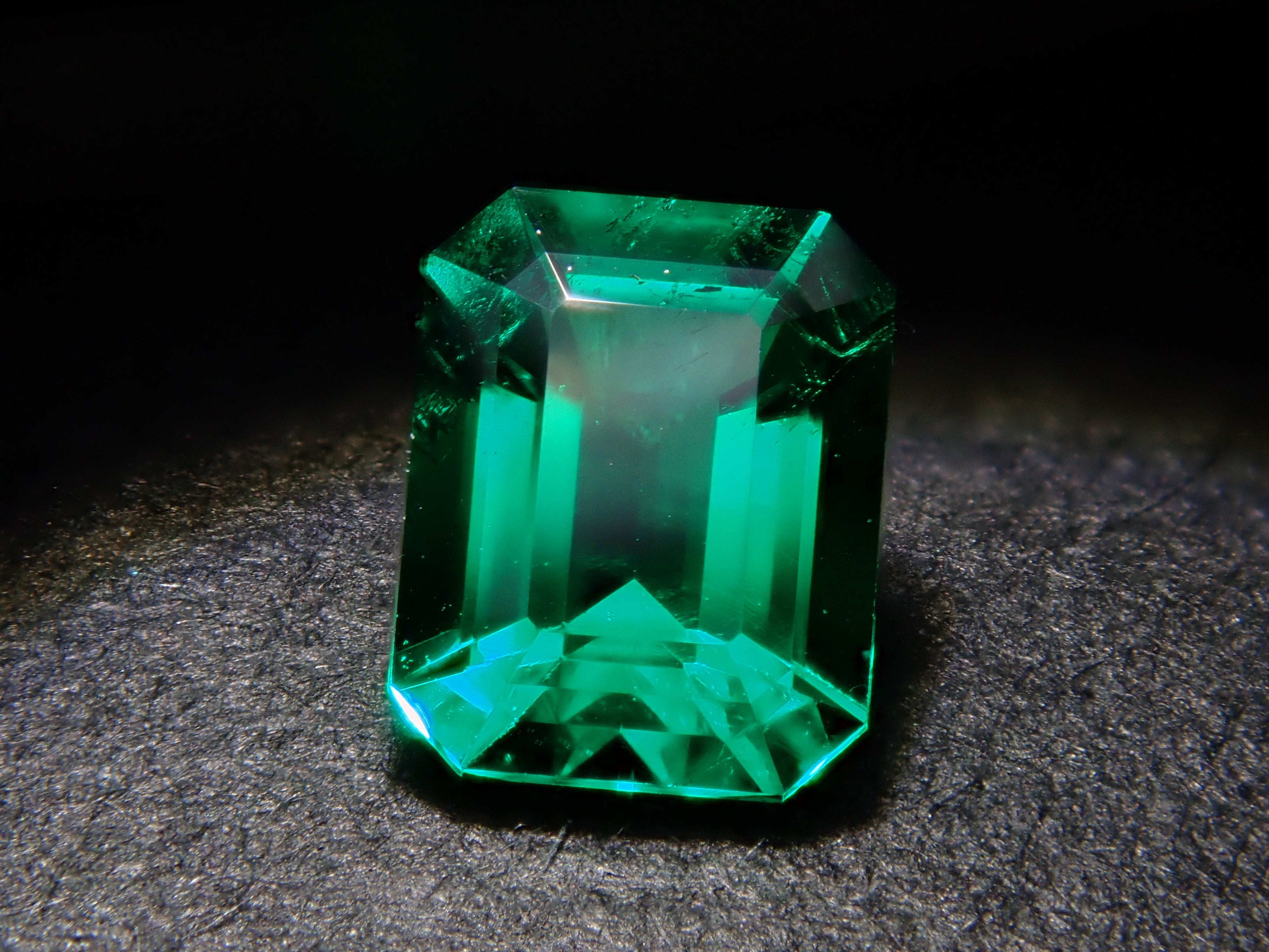 【11/23 22時販売】コロンビア産ノンオイルエメラルド 0.220ctルース GIA