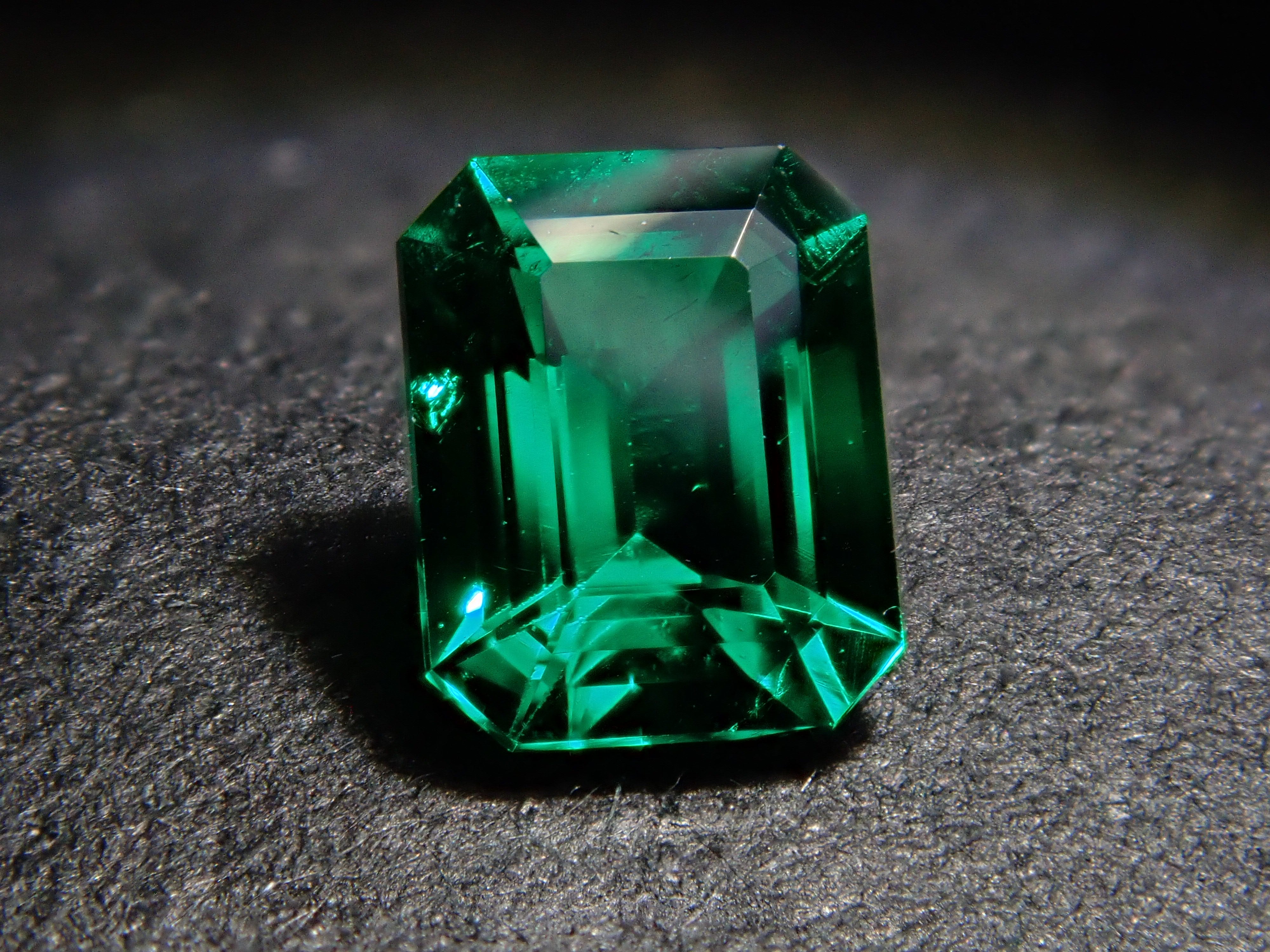 【11/23 22時販売】コロンビア産ノンオイルエメラルド 0.220ctルース GIA