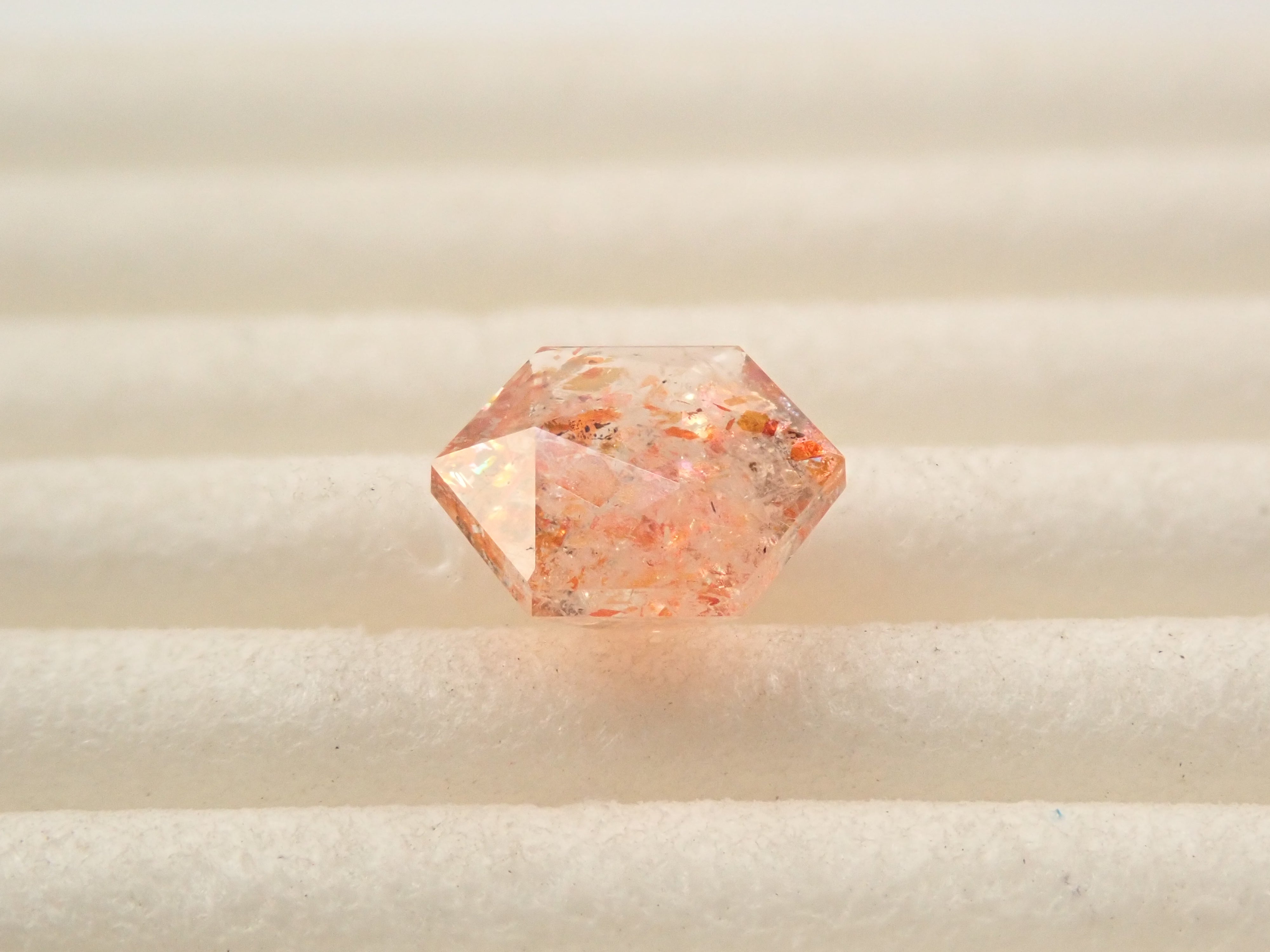 タンザニア産サンストーン(イリュージョンサンストーン) 0.777ctルース