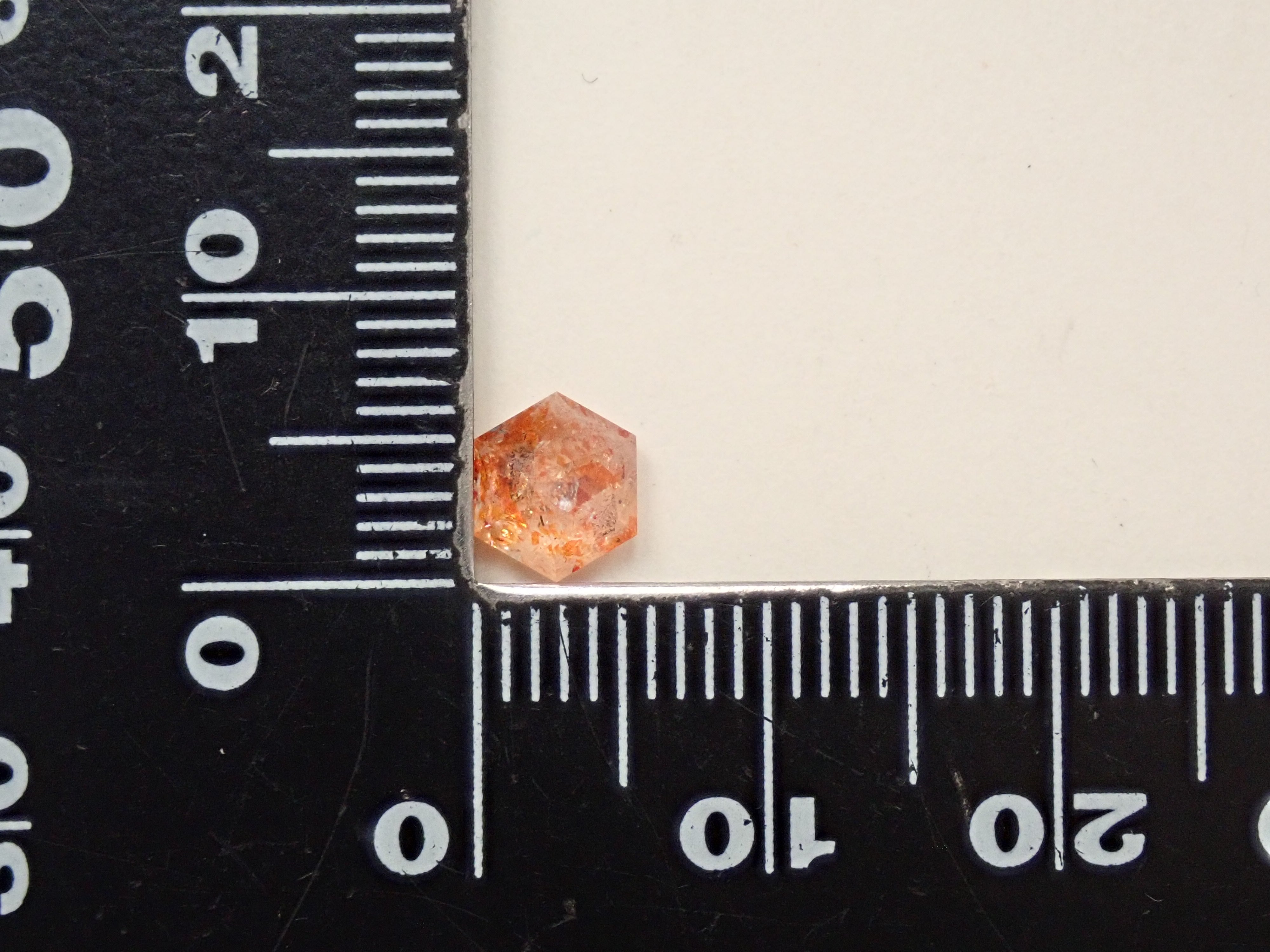 タンザニア産サンストーン(イリュージョンサンストーン) 0.777ctルース