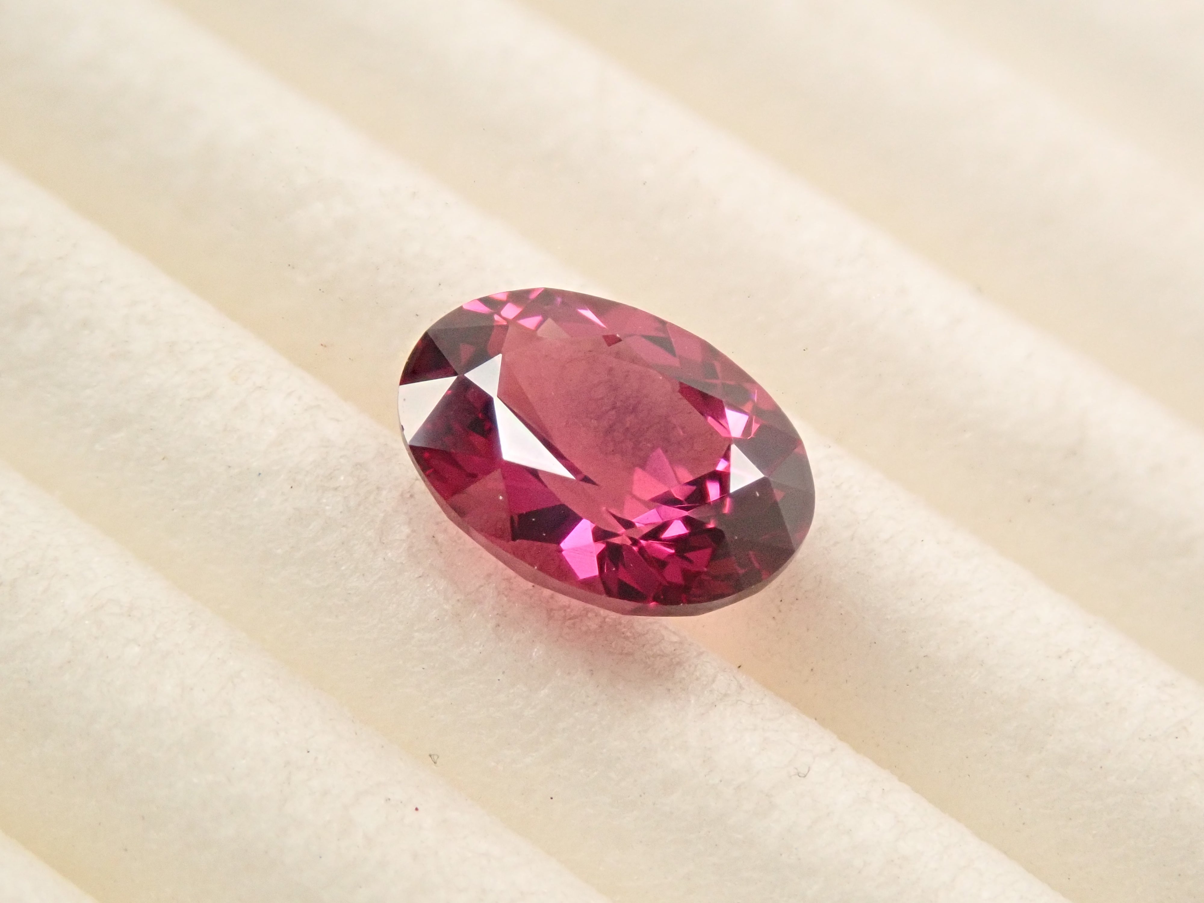 モザンビーク産ルベライト 0.814ctルース