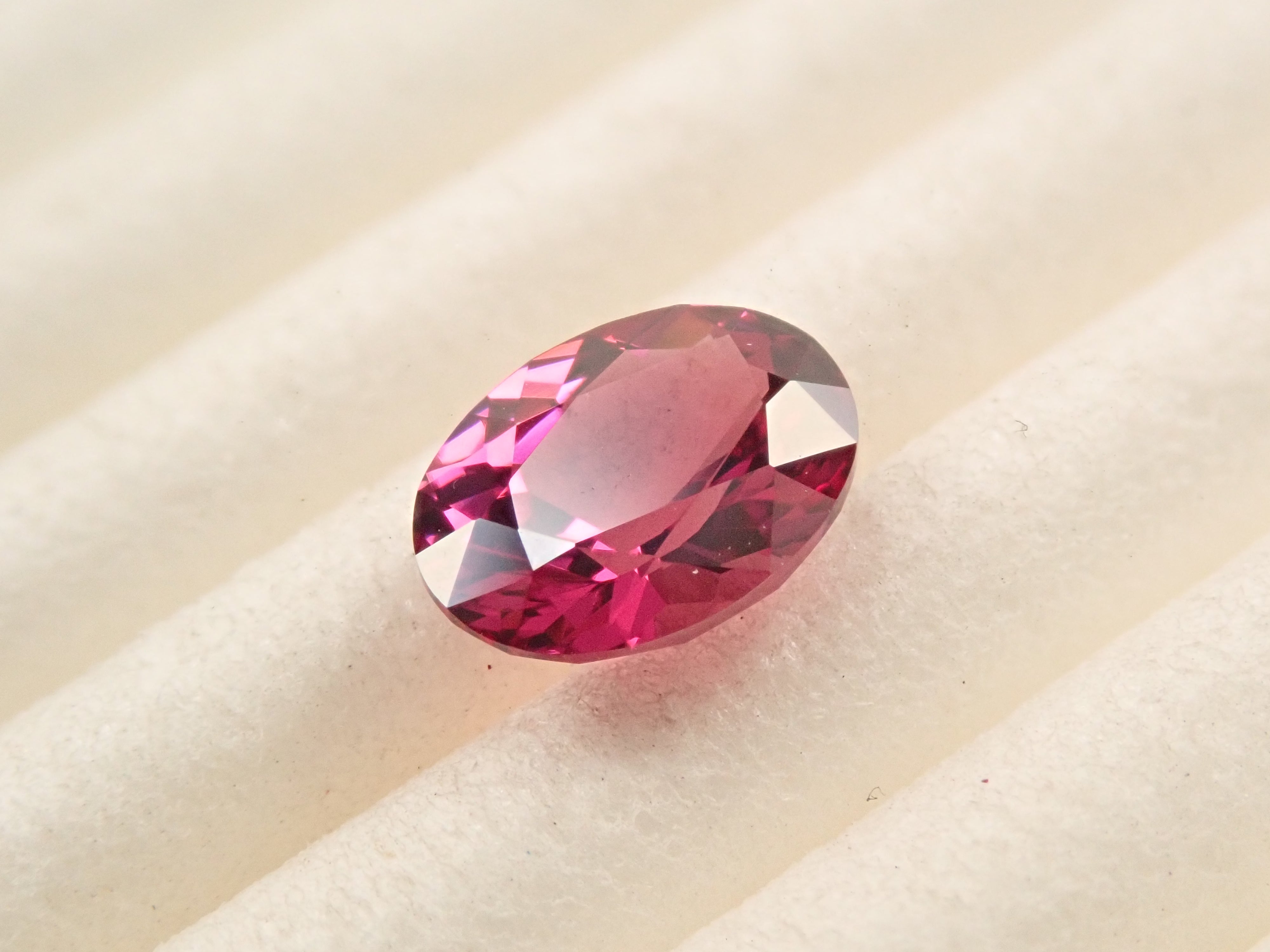 モザンビーク産ルベライト 0.814ctルース