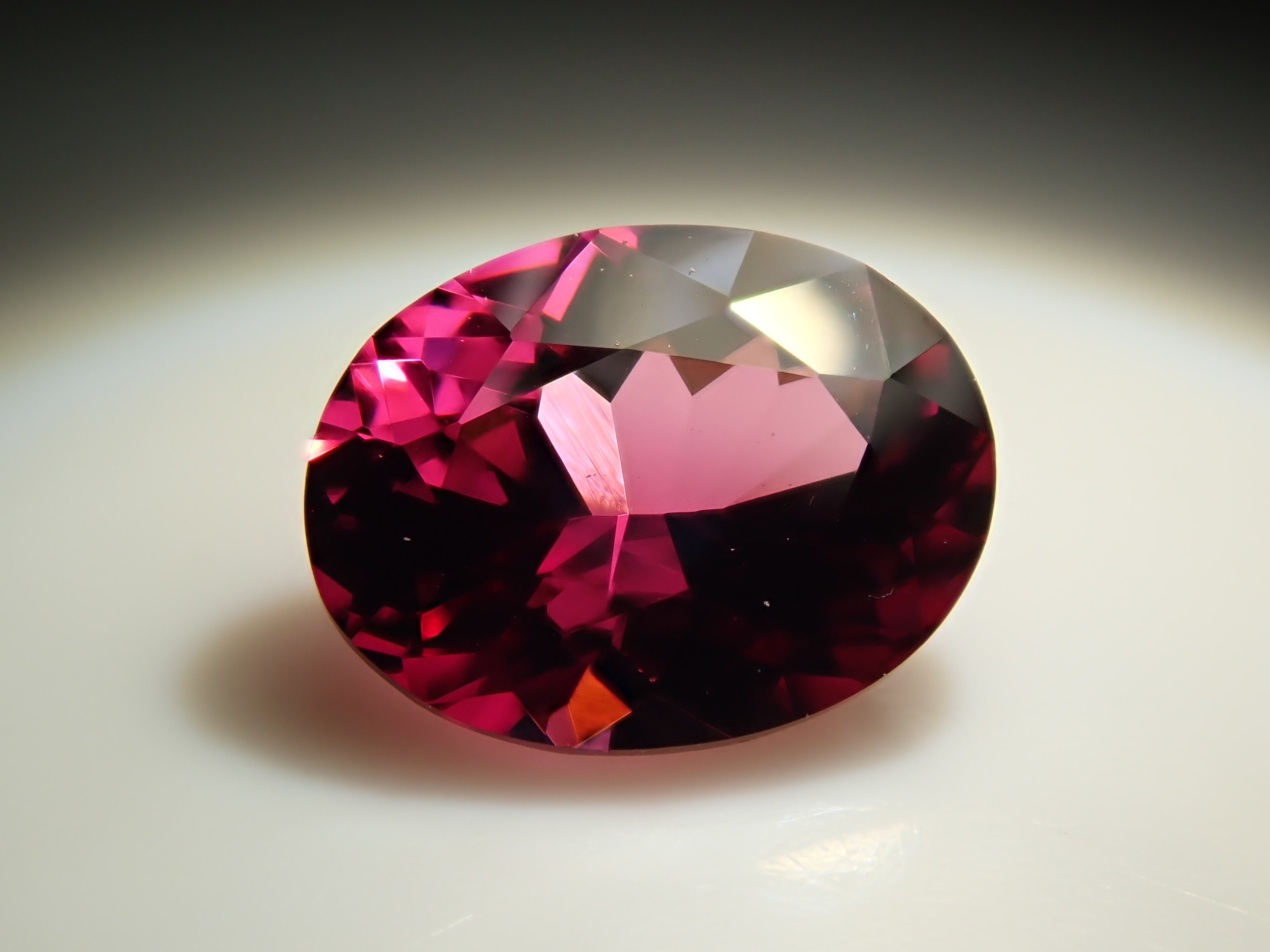 モザンビーク産ルベライト 0.814ctルース