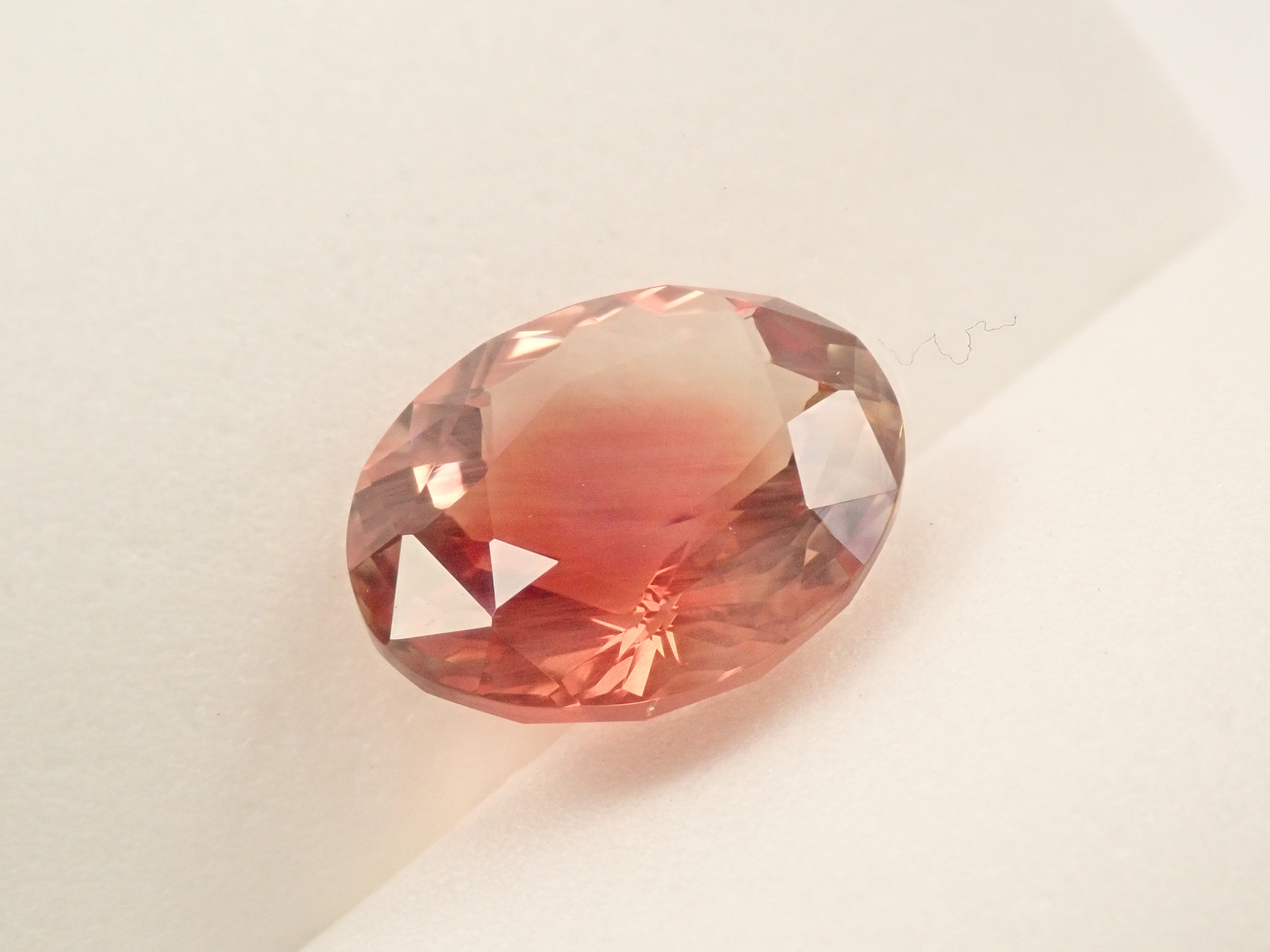 【抽選販売110907】アメリカ産オレゴンサンストーン 4.678ctルース