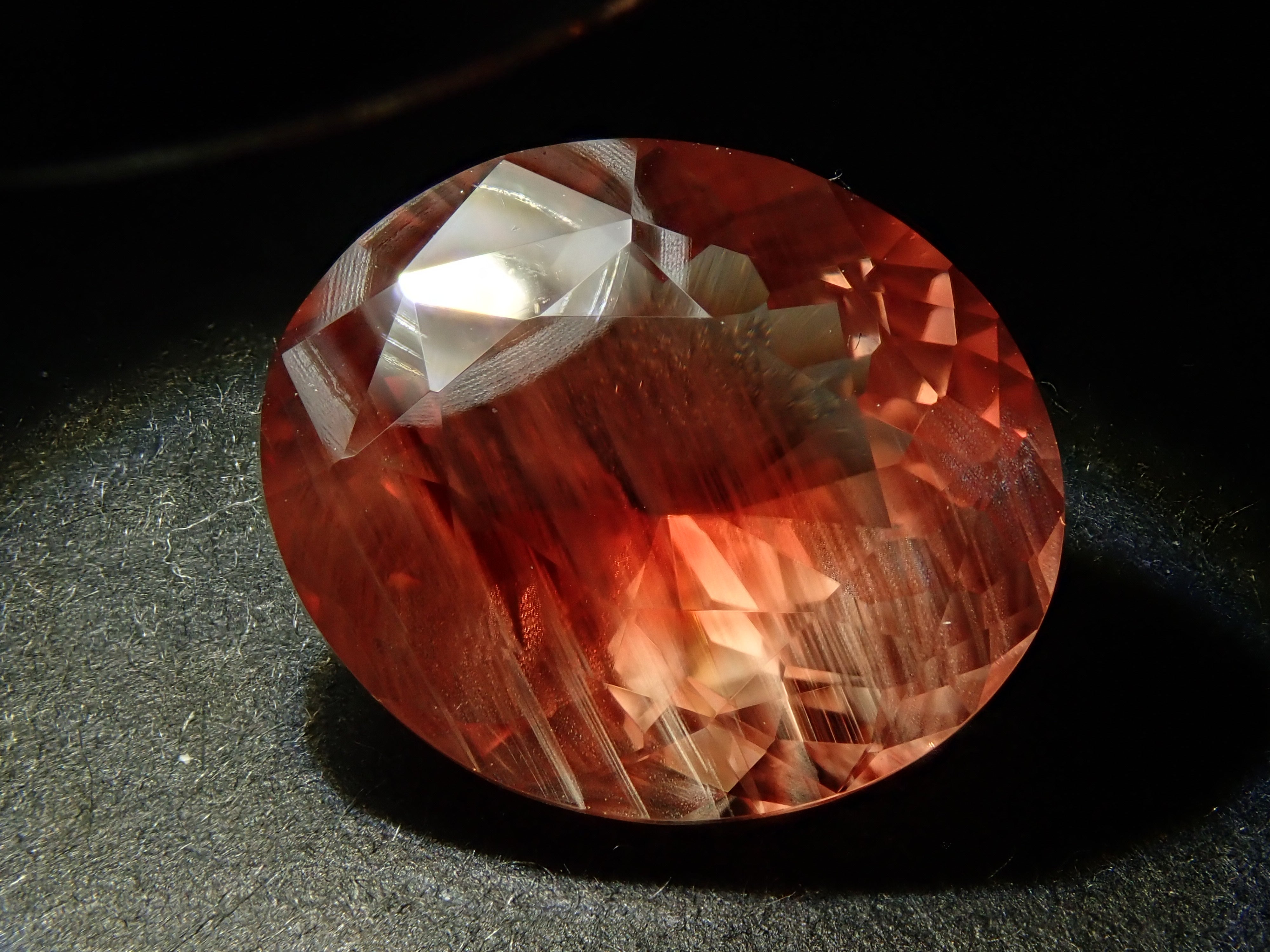 アメリカ産オレゴンサンストーン 4.678ctルース