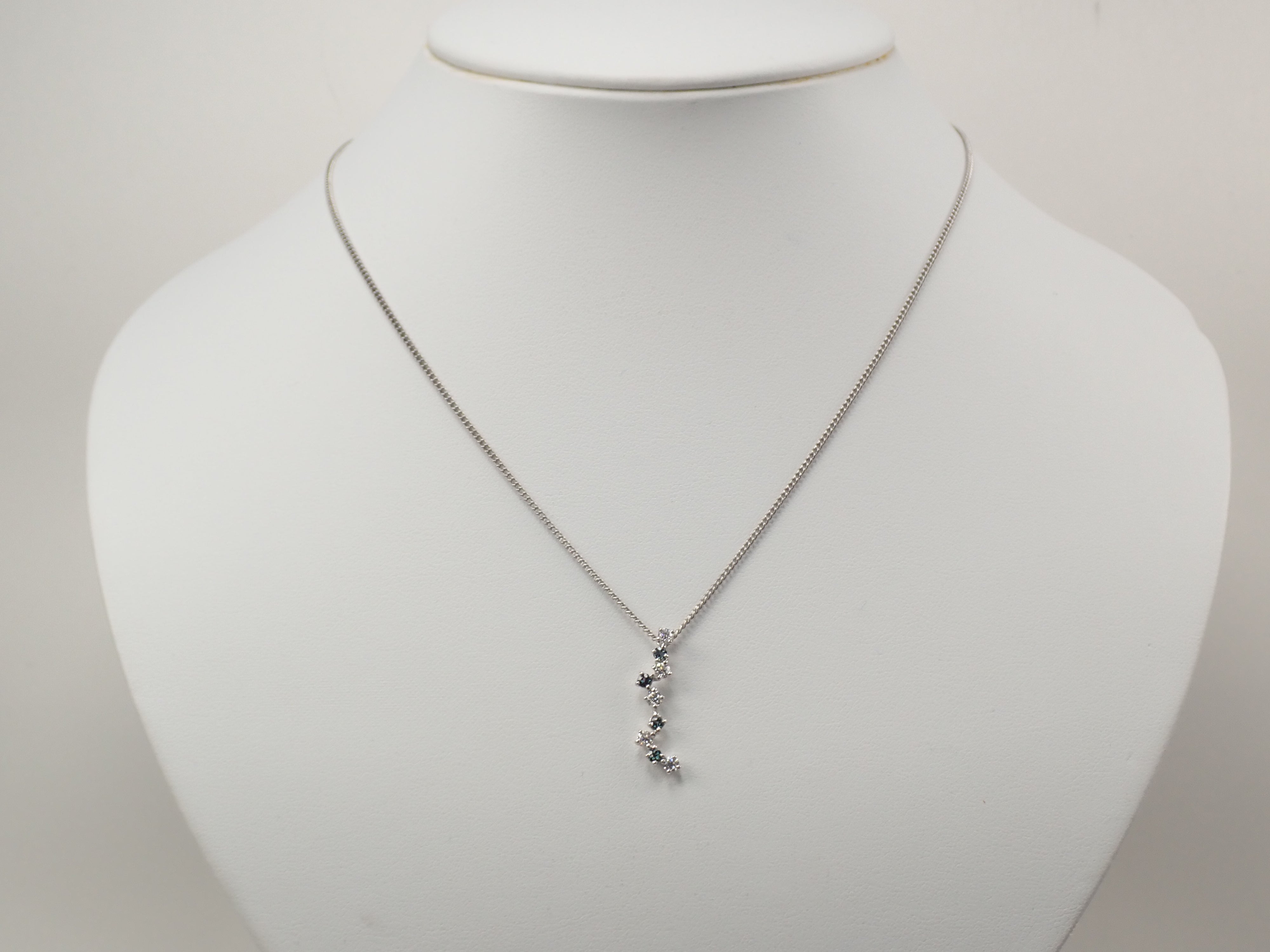 Pt900/Pt850 ブラジル産アレキサンドライト 0.2ct ペンダント(ネックレス)