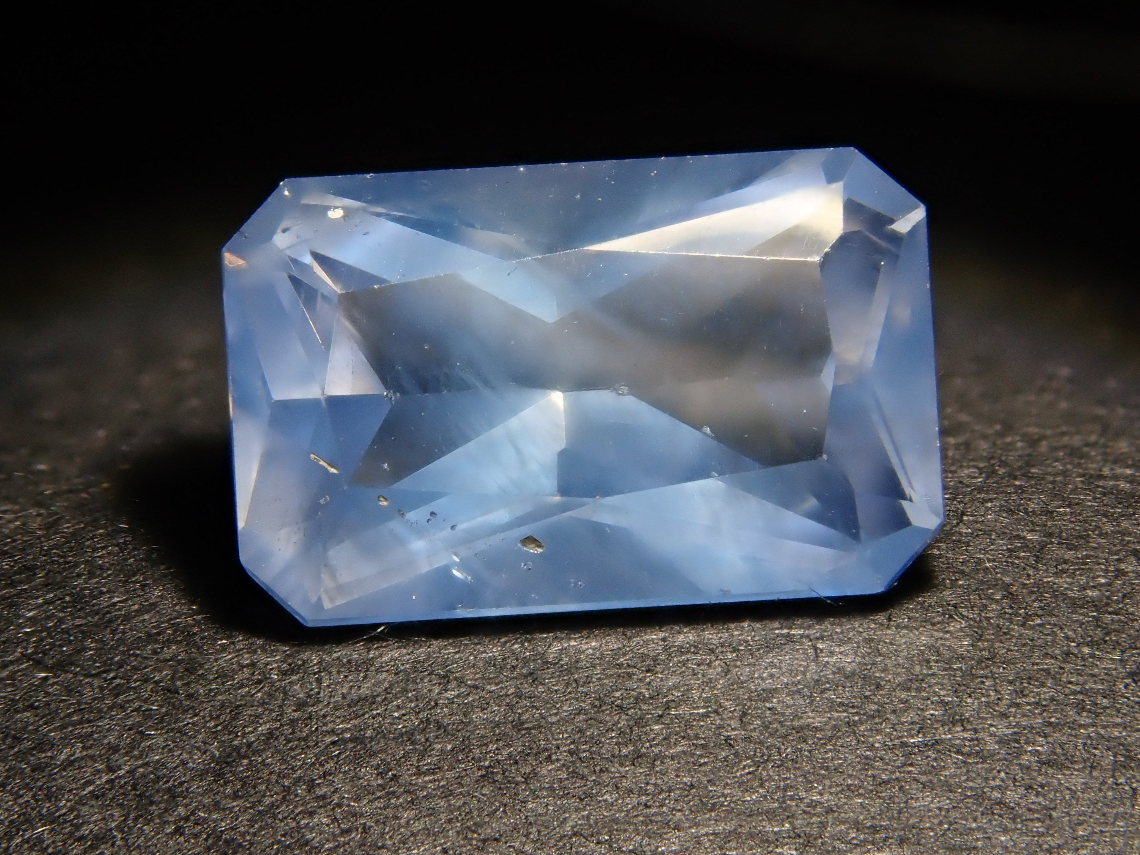 ジンバブエ産 1.713ctルース