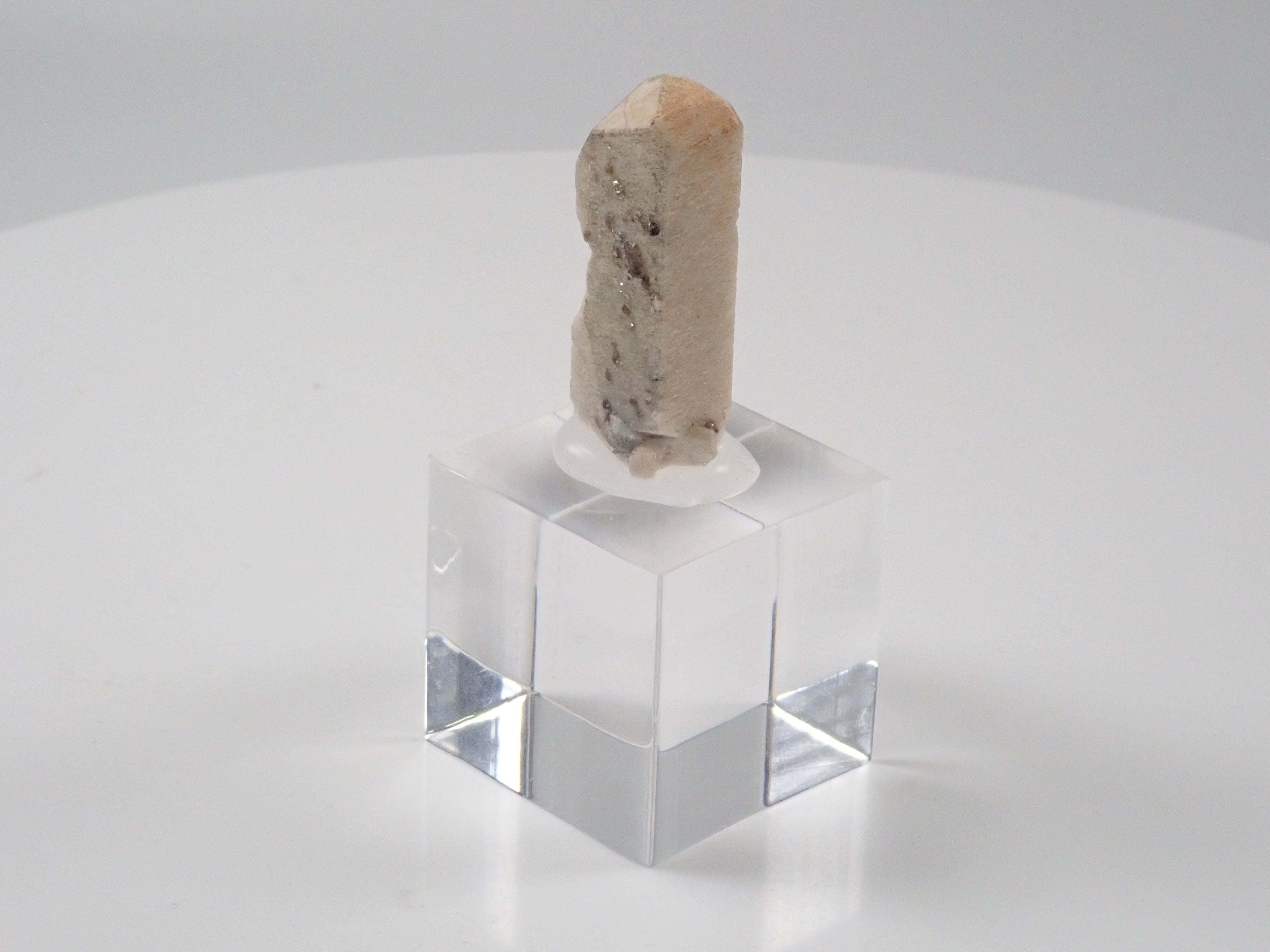 Pork stone + feldspar from Ebikawa Village, Gifu Prefecture + rhodochrosite from Hokkaido 3-stone set {Multiple purchase discounts available}
