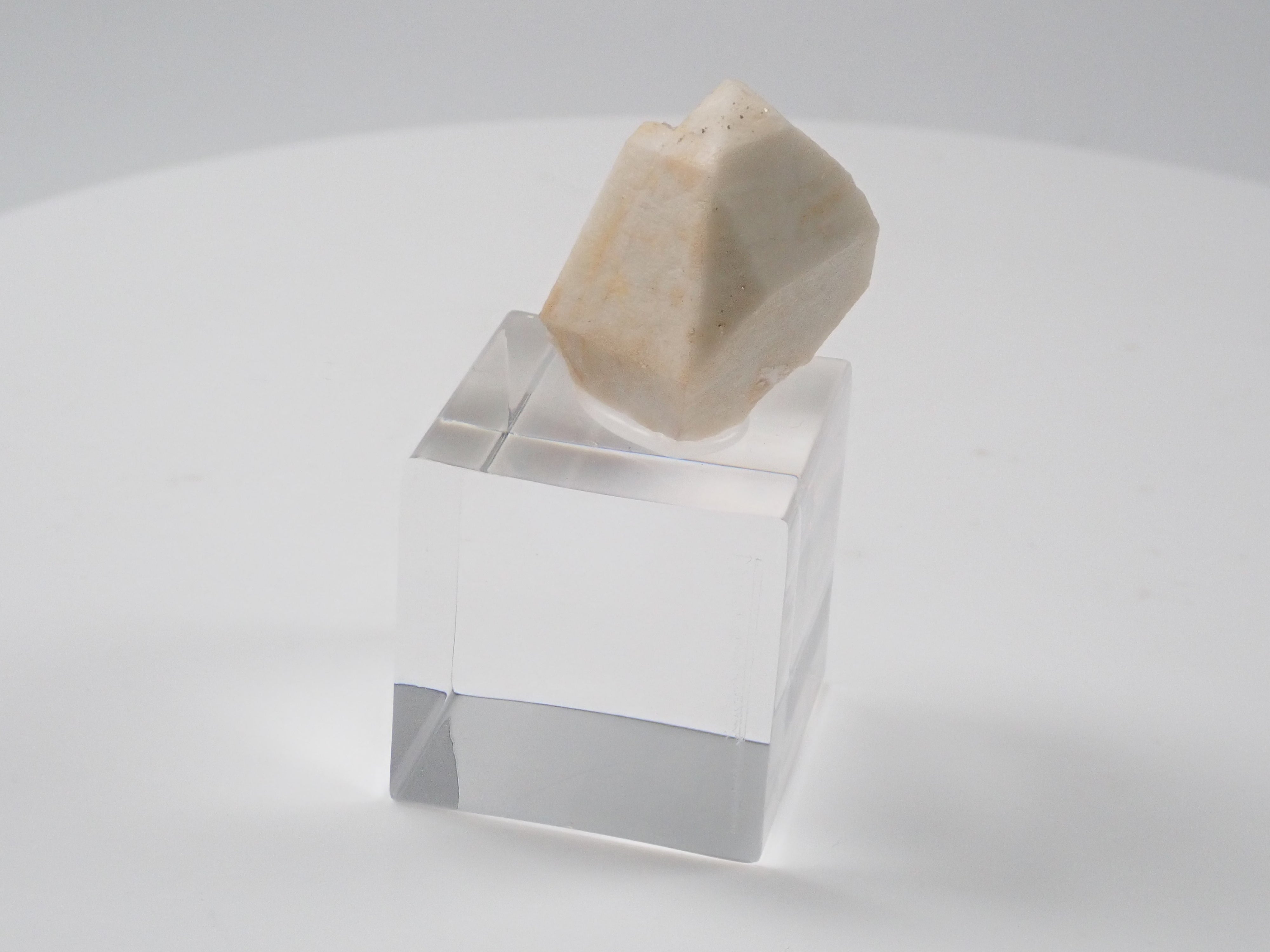 Pork stone + feldspar from Ebikawa Village, Gifu Prefecture + rhodochrosite from Hokkaido 3-stone set {Multiple purchase discounts available}