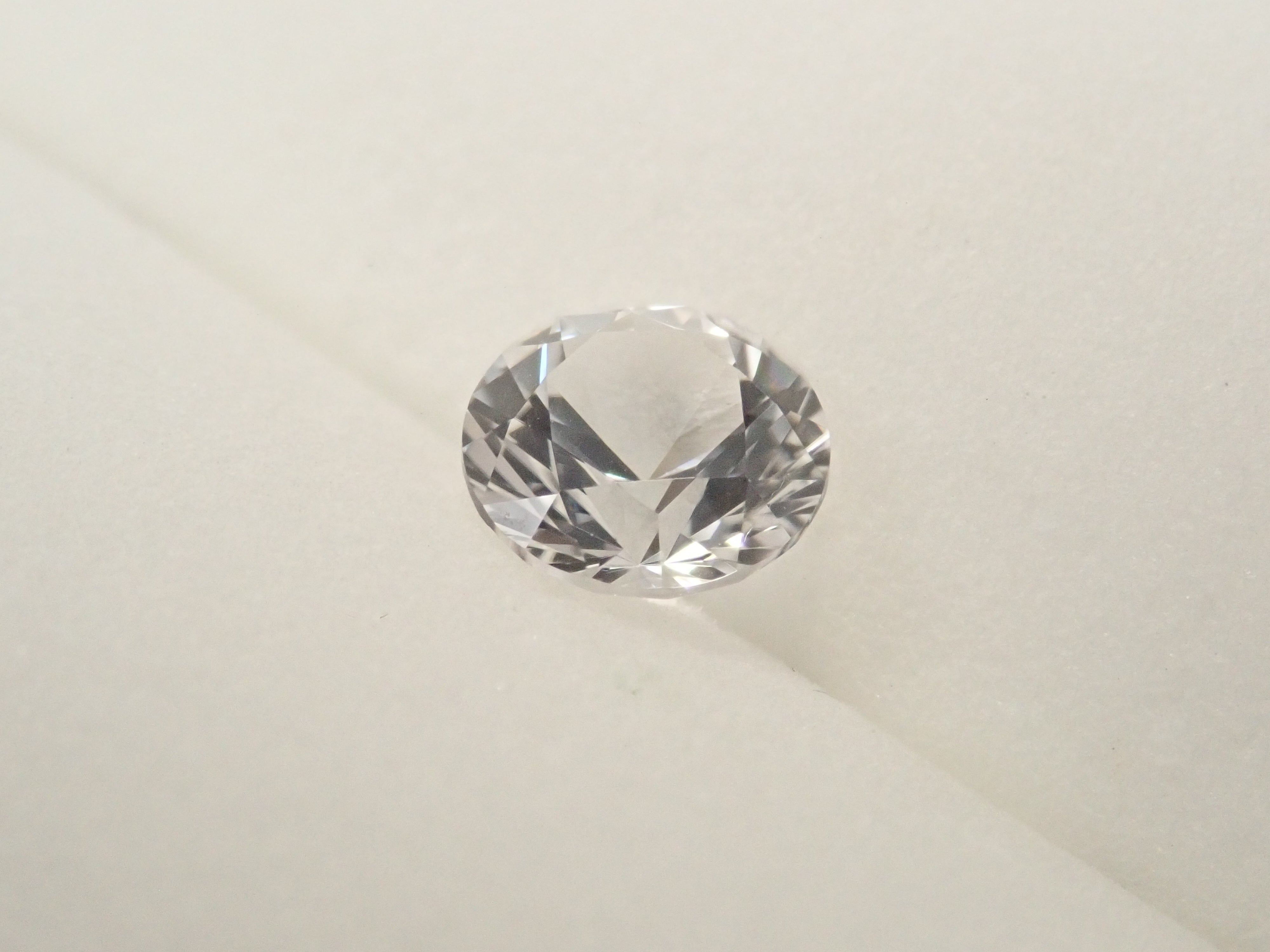 【11/19 22時販売】ロシア産フェナカイト 5.8mm/0.752ctルース