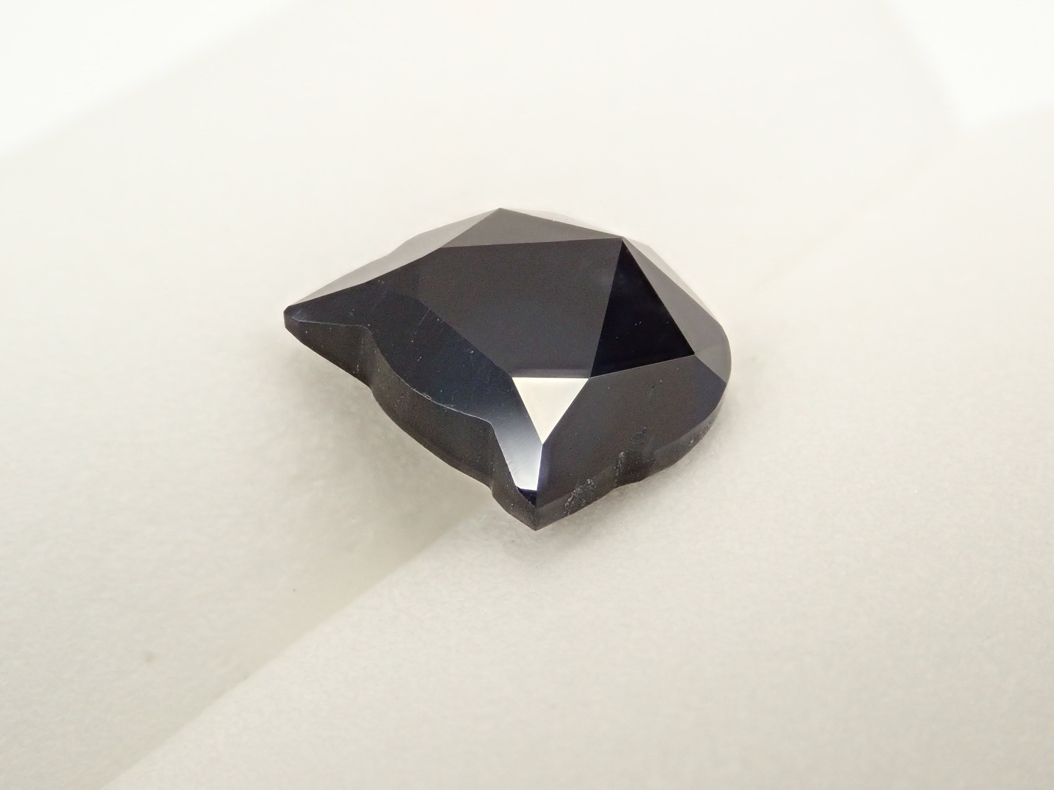 【猫カット】タイ産サファイア 4.746ctルース