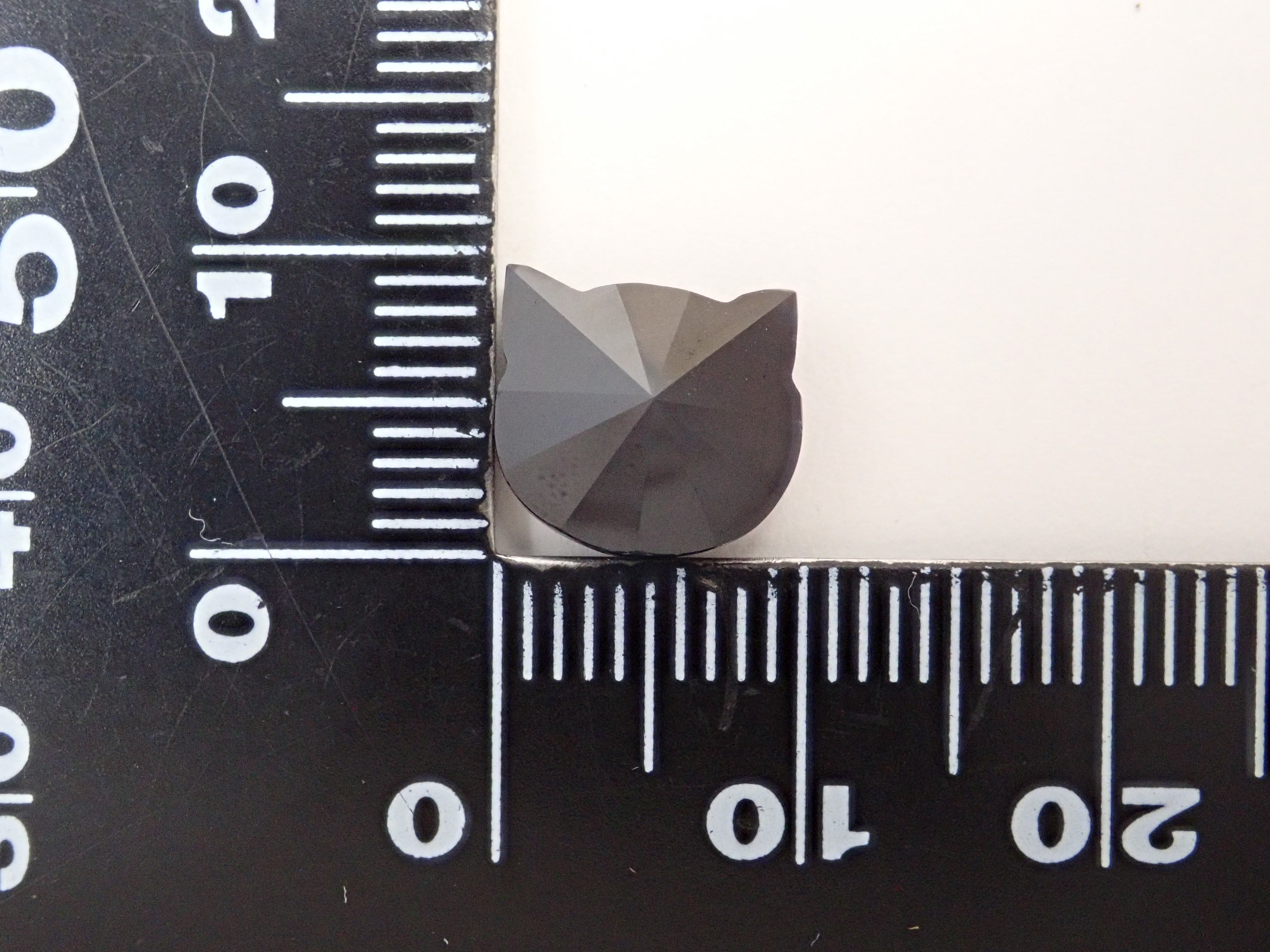 【猫カット】タイ産サファイア 4.746ctルース