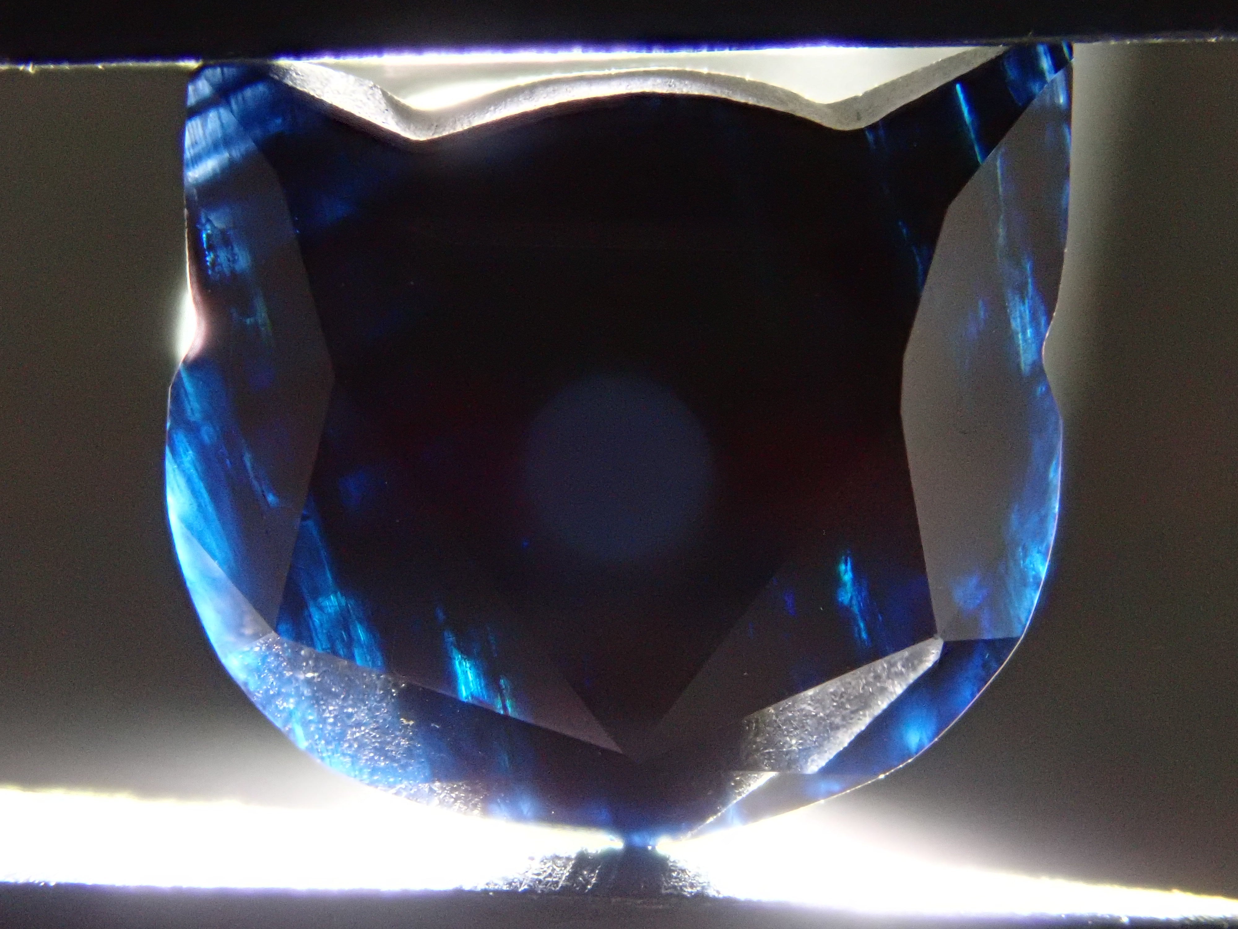 【猫カット】タイ産サファイア 4.746ctルース