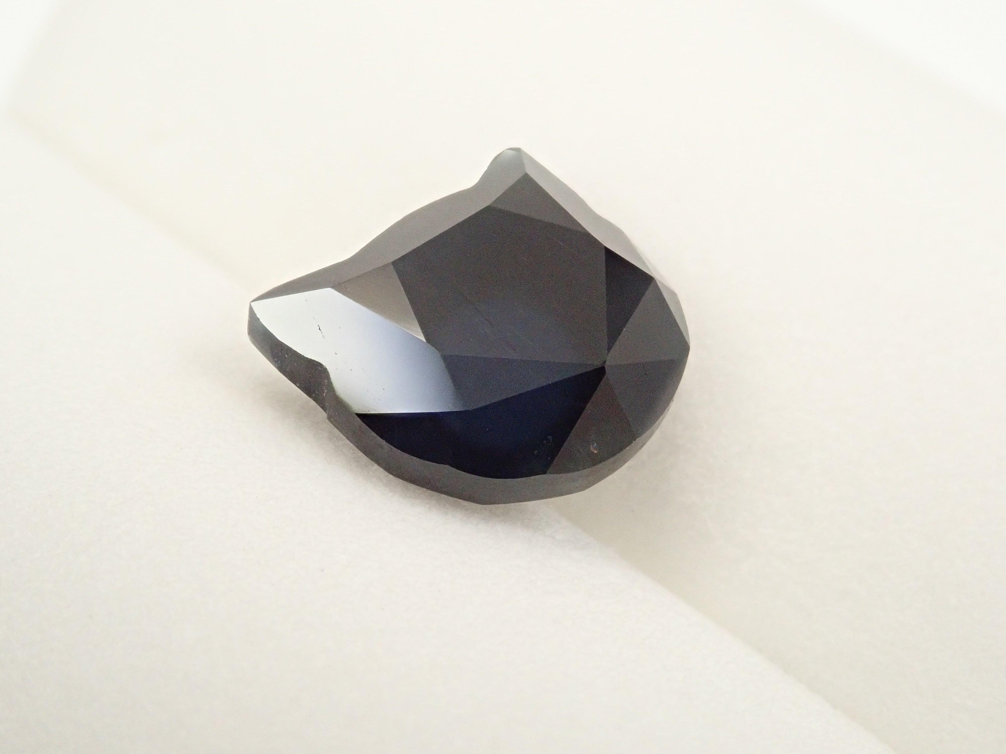 【猫カット】タイ産サファイア 5.255ctルース