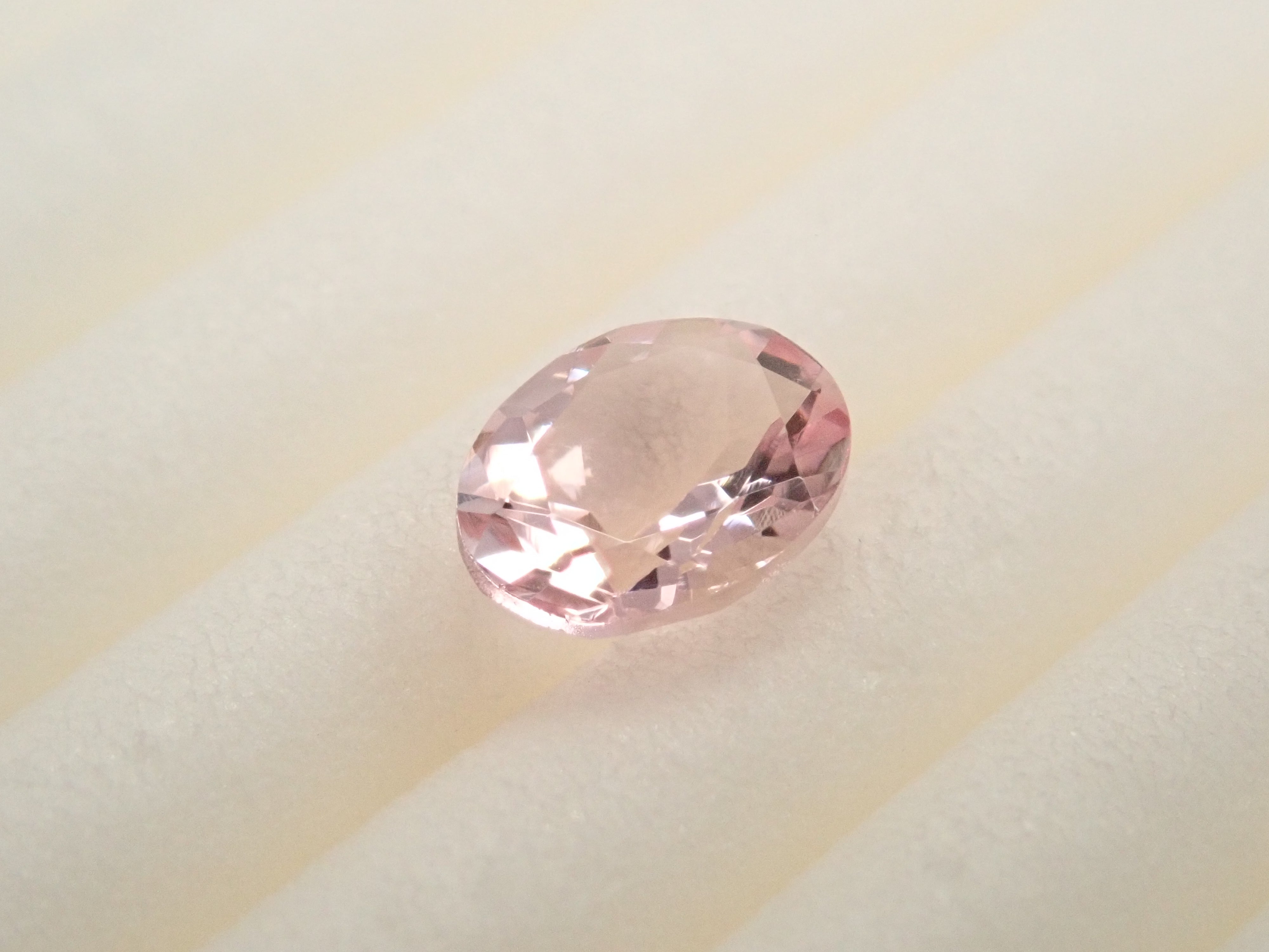 ナイジェリア産モルガナイト 0.354ctルース