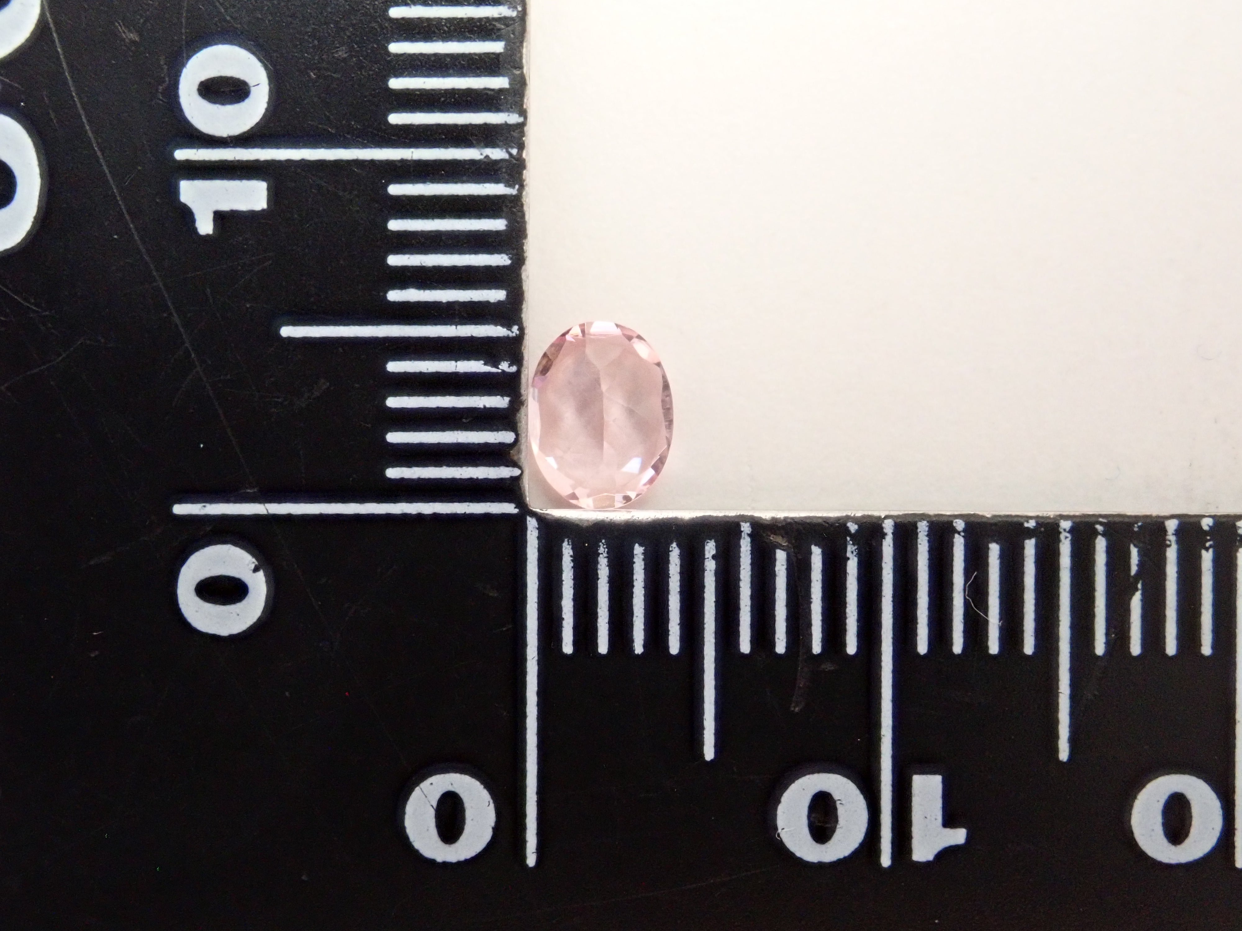 ナイジェリア産モルガナイト 0.354ctルース