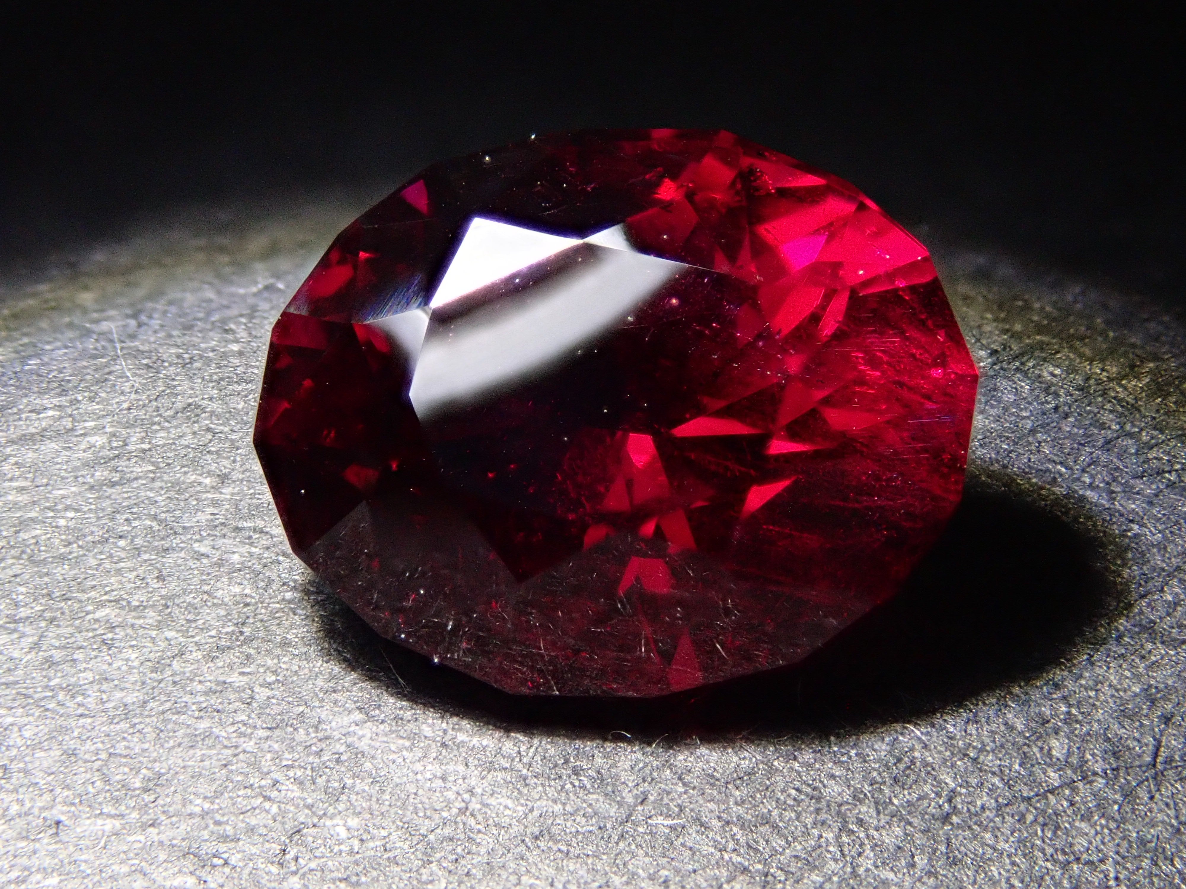 【11/20 22時販売】タンザニア産アルマンディンガーネット 2.972ctルース