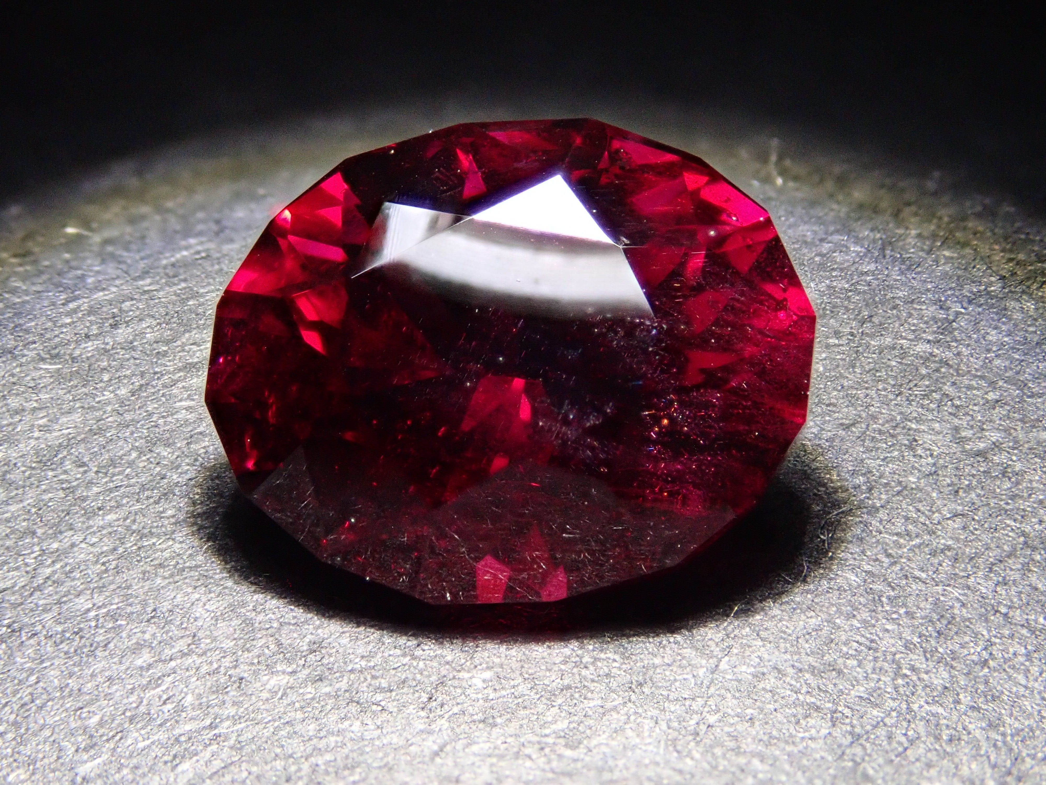 【11/20 22時販売】タンザニア産アルマンディンガーネット 2.972ctルース