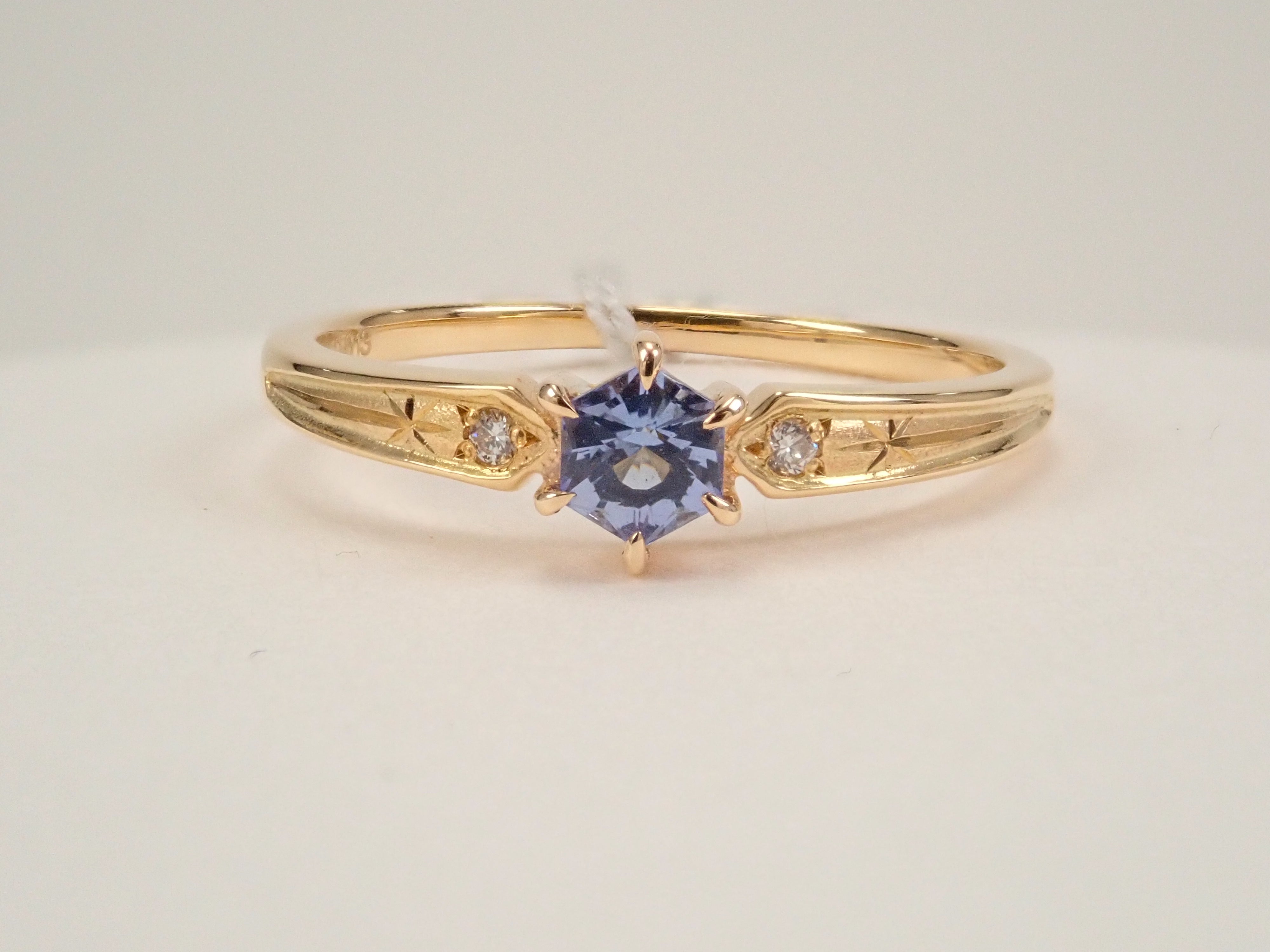 【抽選販売110901】K18YG ラベンダータンザナイト 3.5mm/0.211ct・ダイヤモンド リング