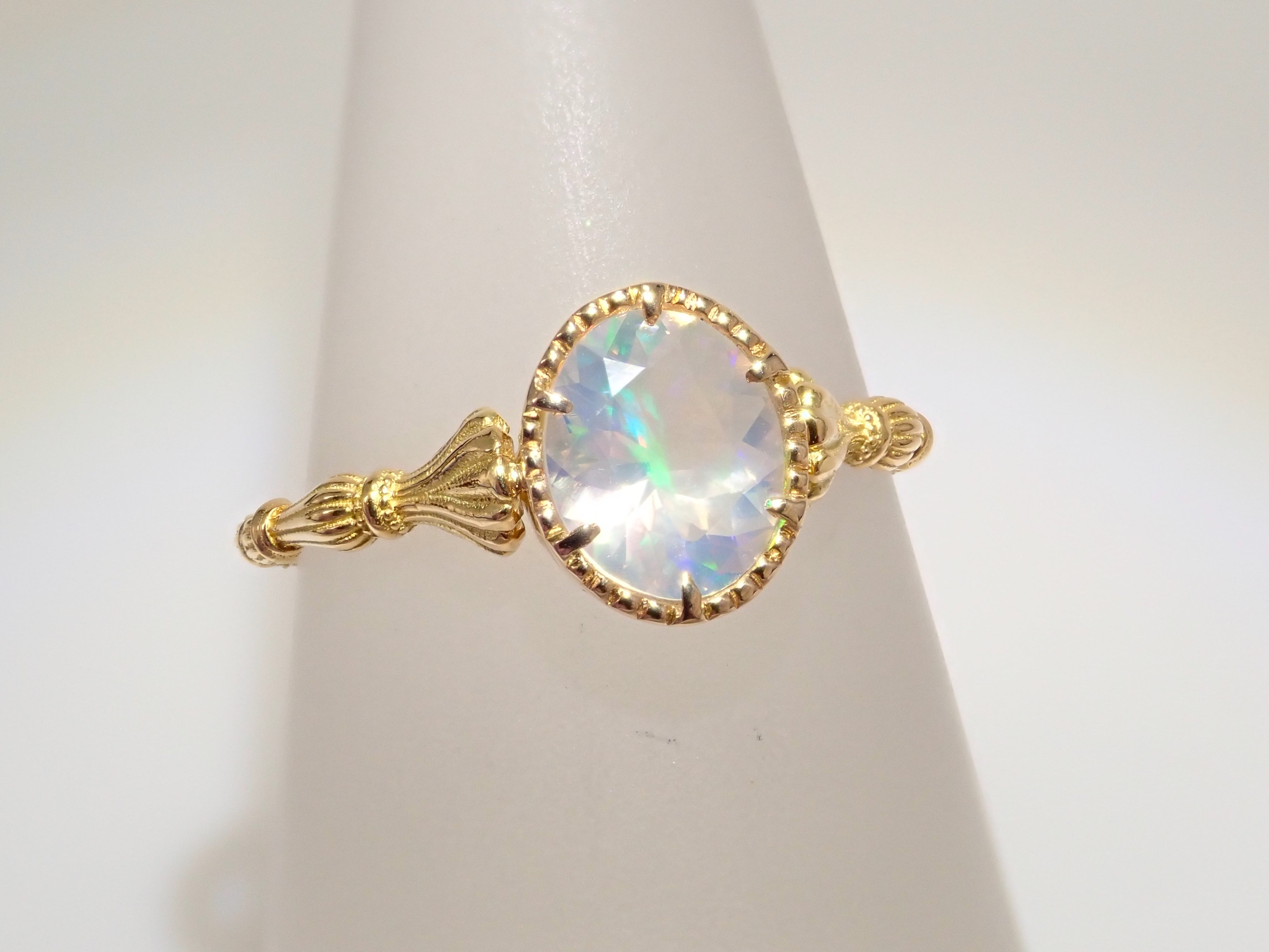 【12/12 22時販売】K18YGメキシコ産ウォーターオパール(ファセットカット) 0.457ct リング