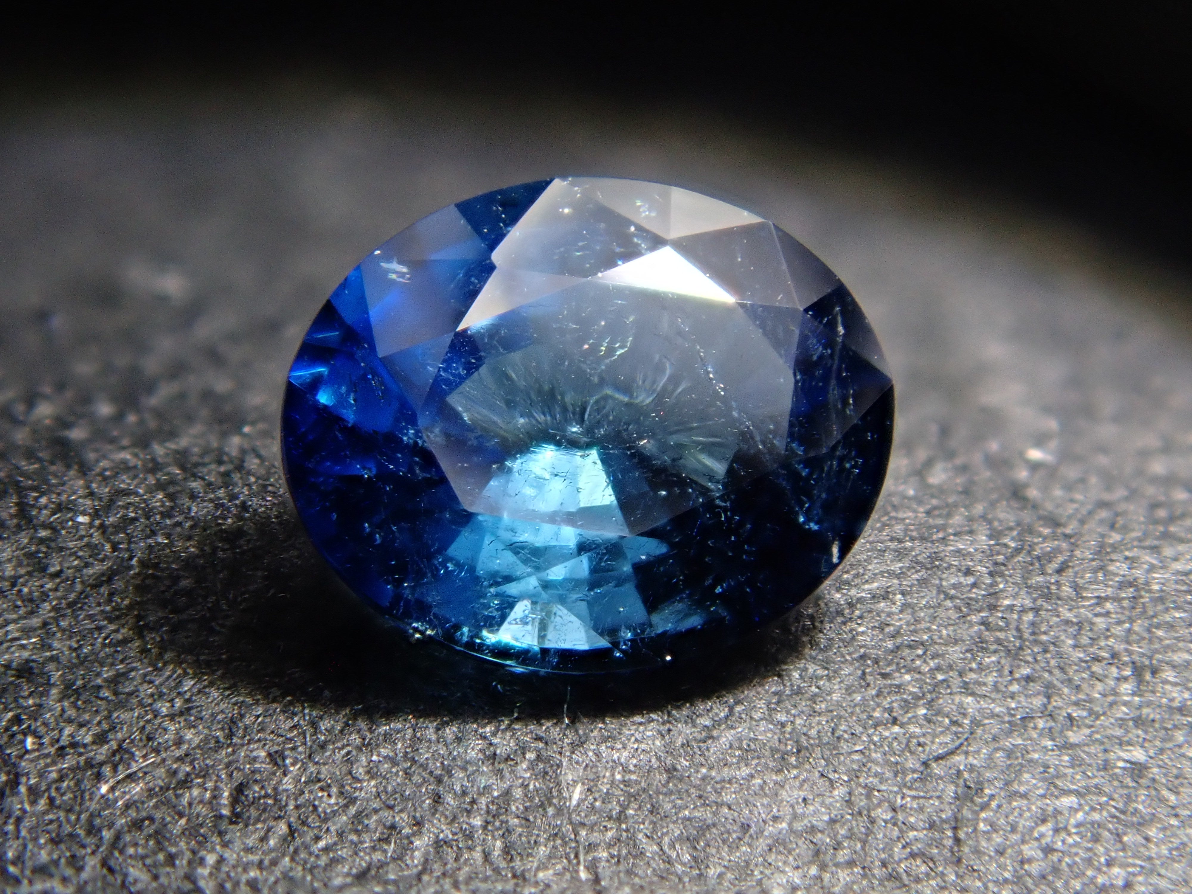 ブラジル産インディゴライトトルマリン 0.210ctルース 鑑別書