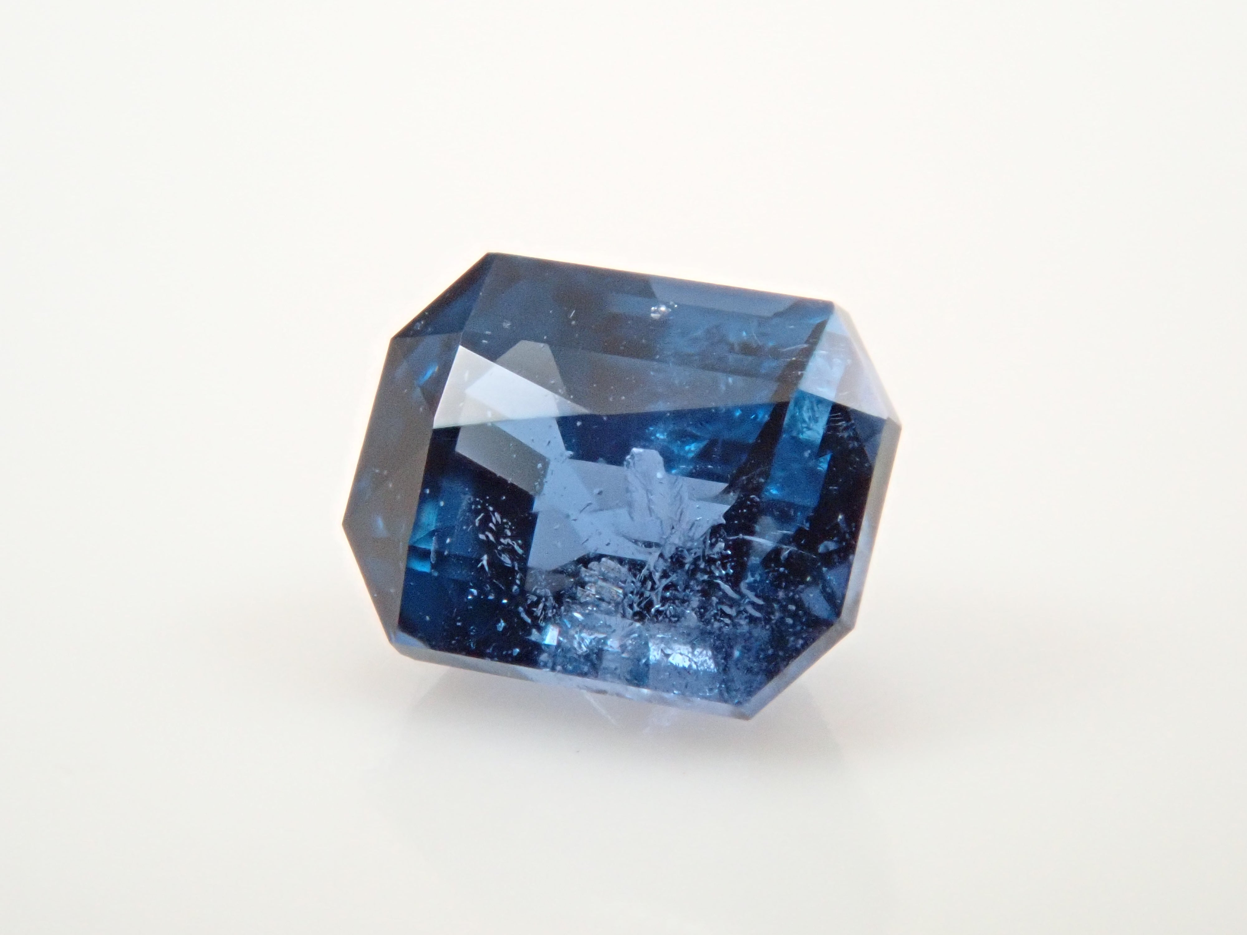 ナイジェリア産コバルトガーナイト 0.299ctルース 鑑別書