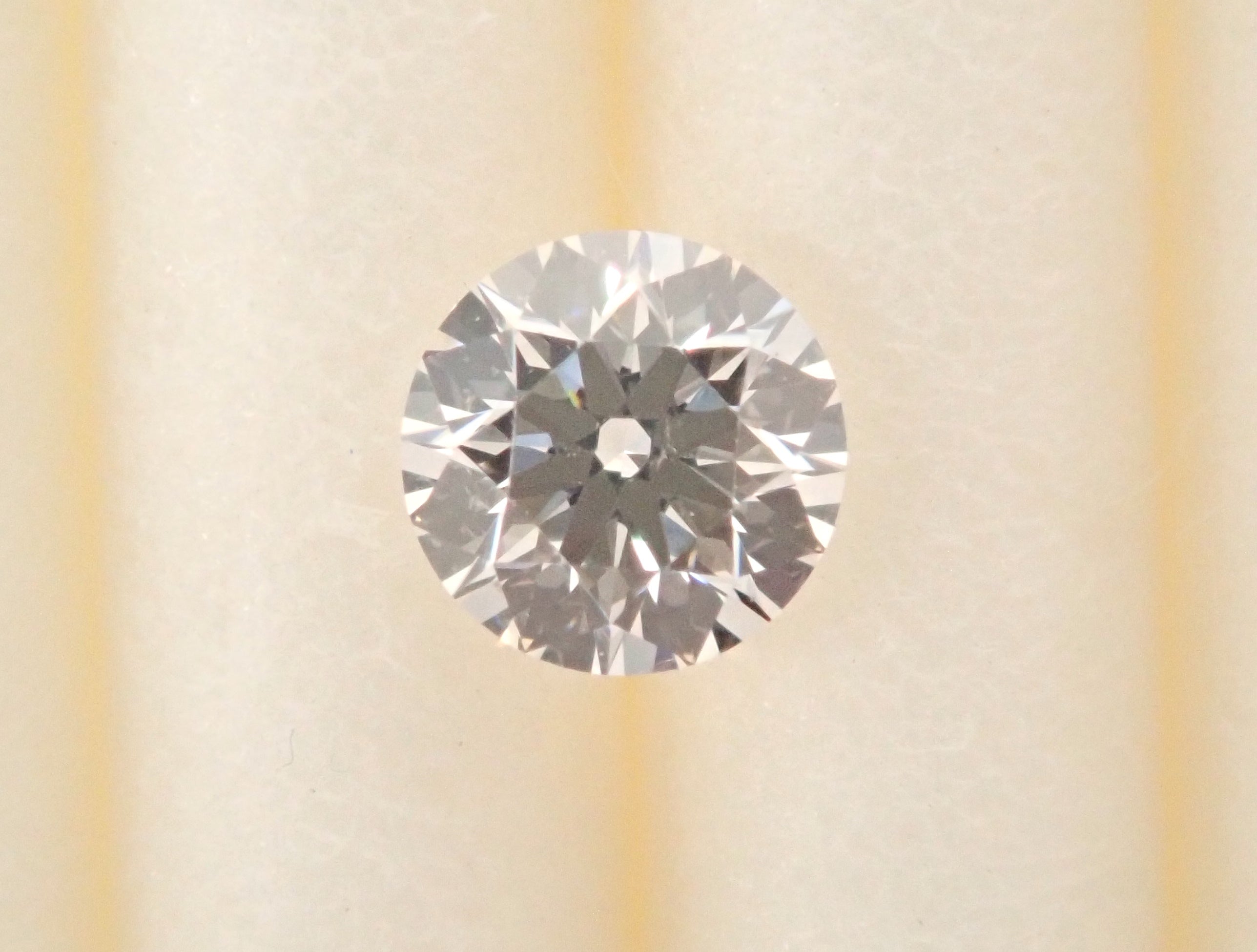 ダイヤモンド 3.2mm/0.132ctルース(G, VS-2, EXCELLENT)