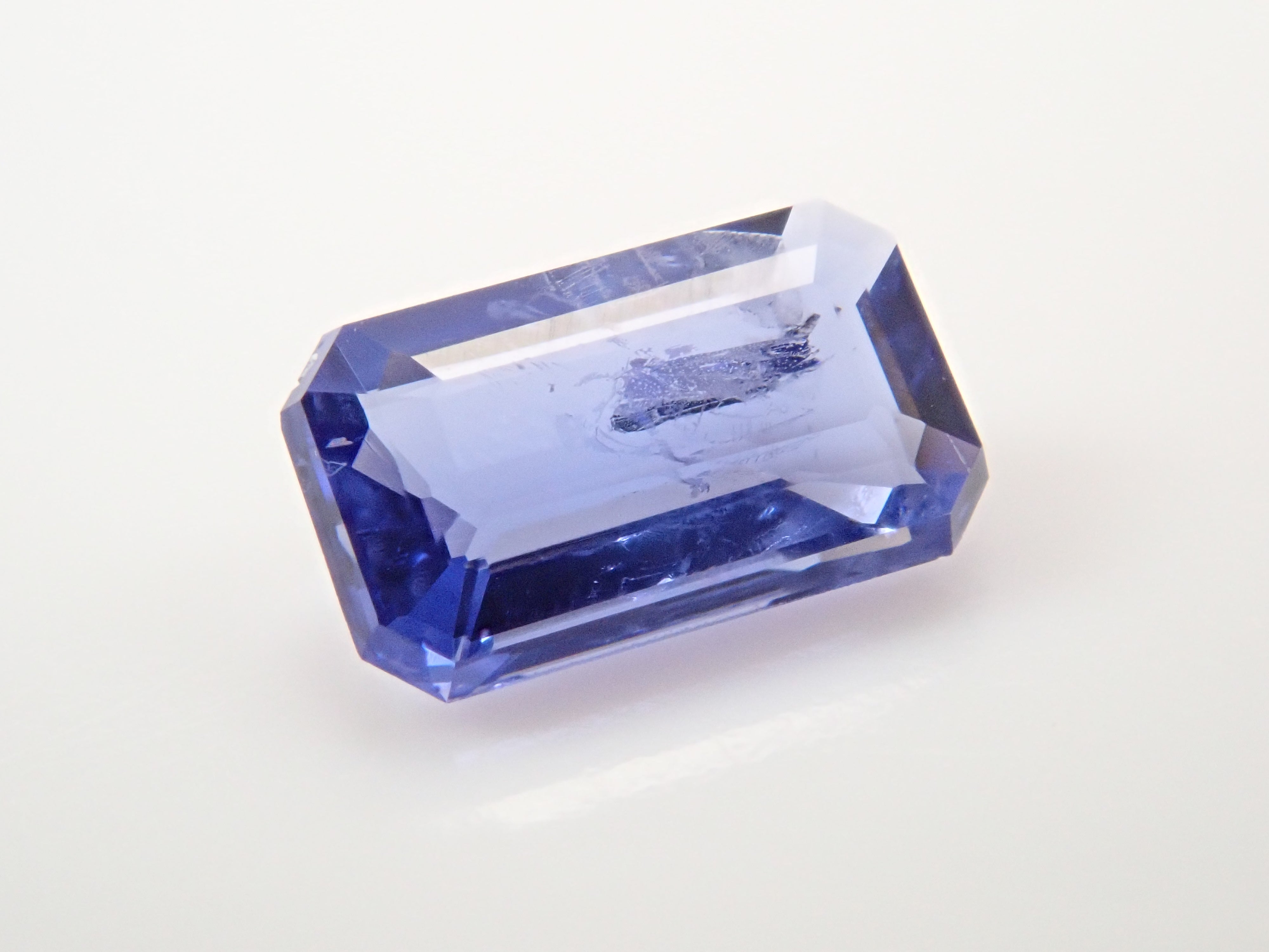 【11/22 22時販売】アフガニスタン産ハックマナイト 0.246ctルース