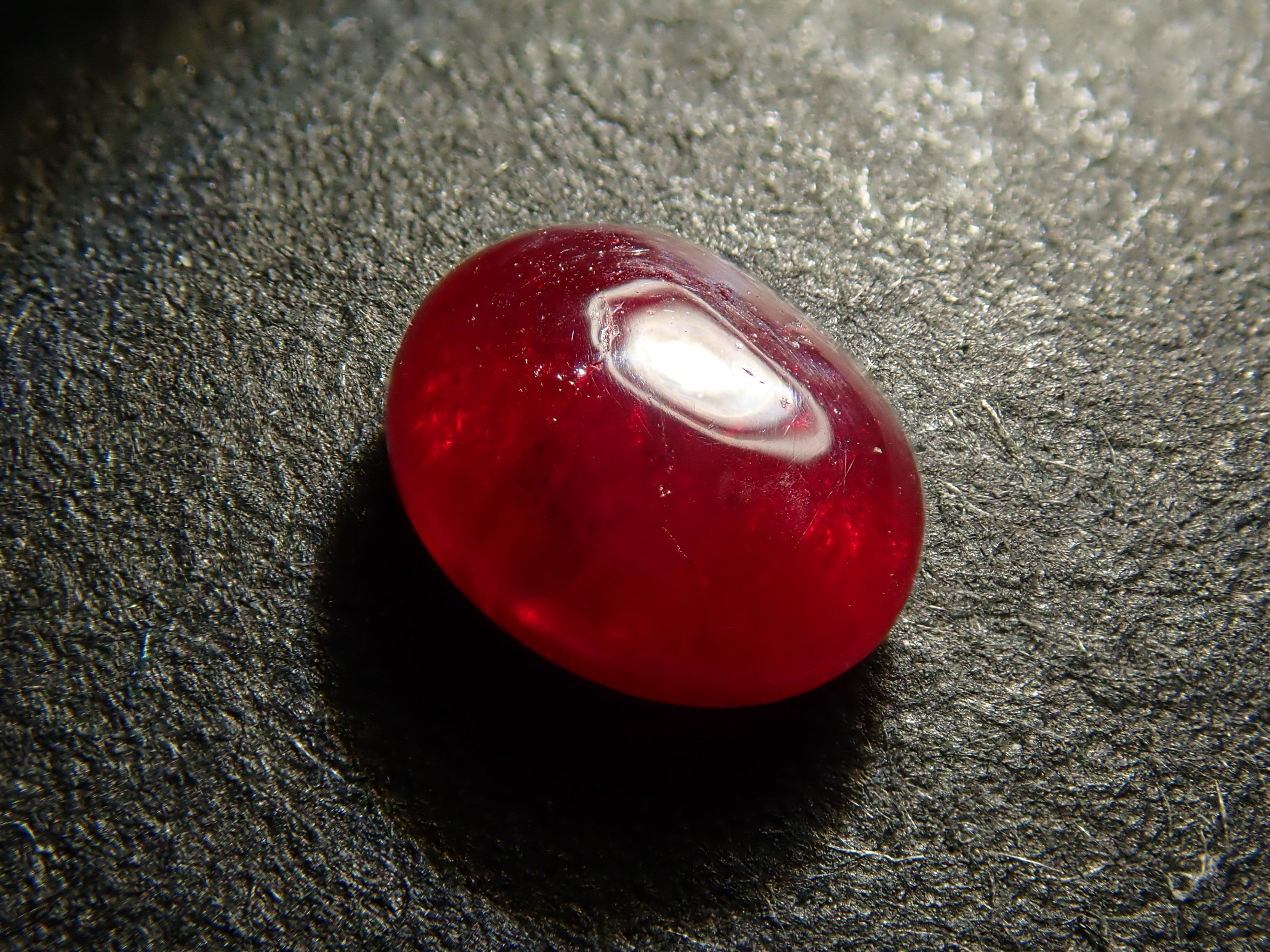 中国産シンシャ(辰砂・シナバー) 1.086ctルース 鑑別書