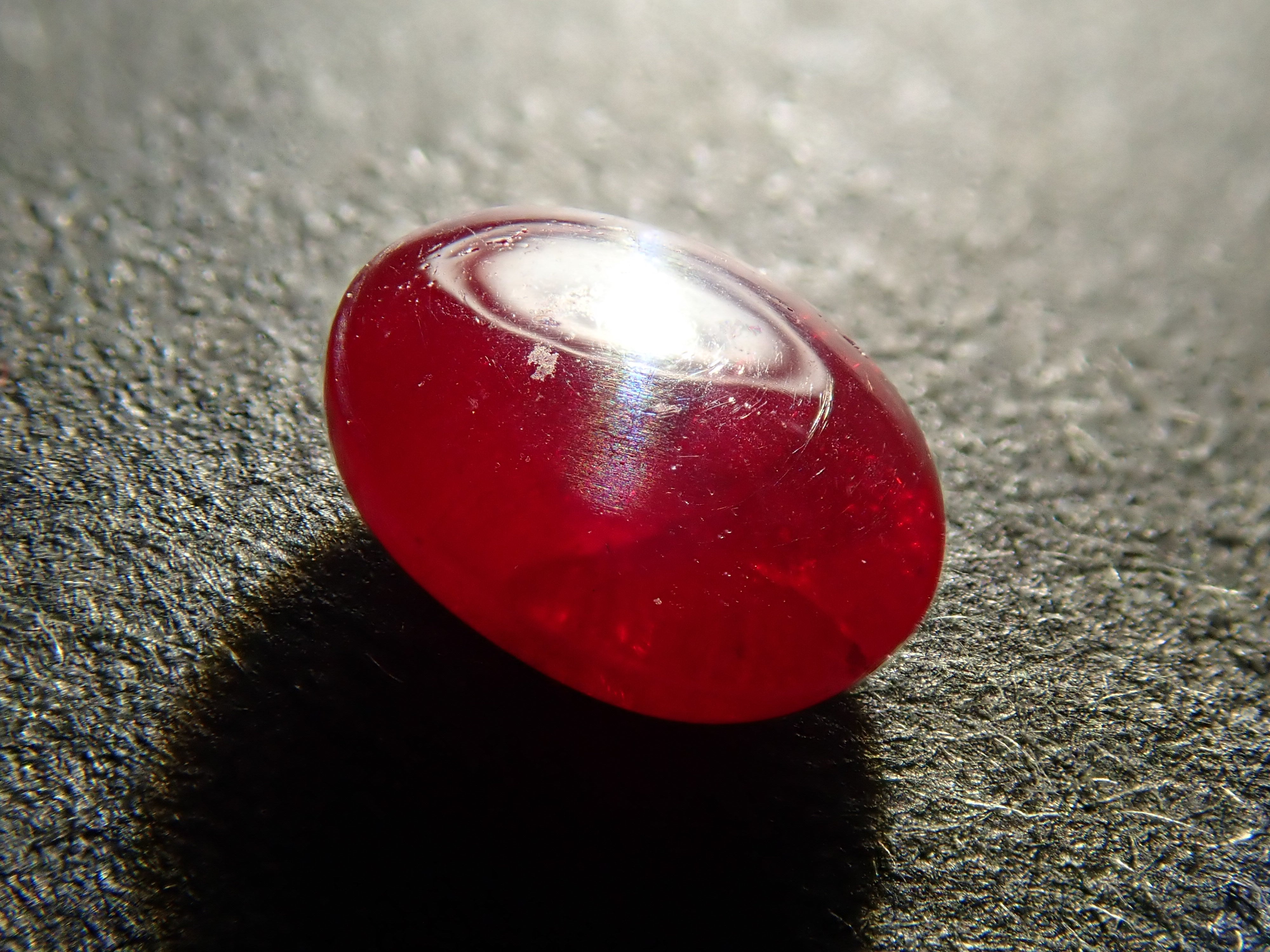 中国産シンシャ(辰砂・シナバー) 1.086ctルース 鑑別書