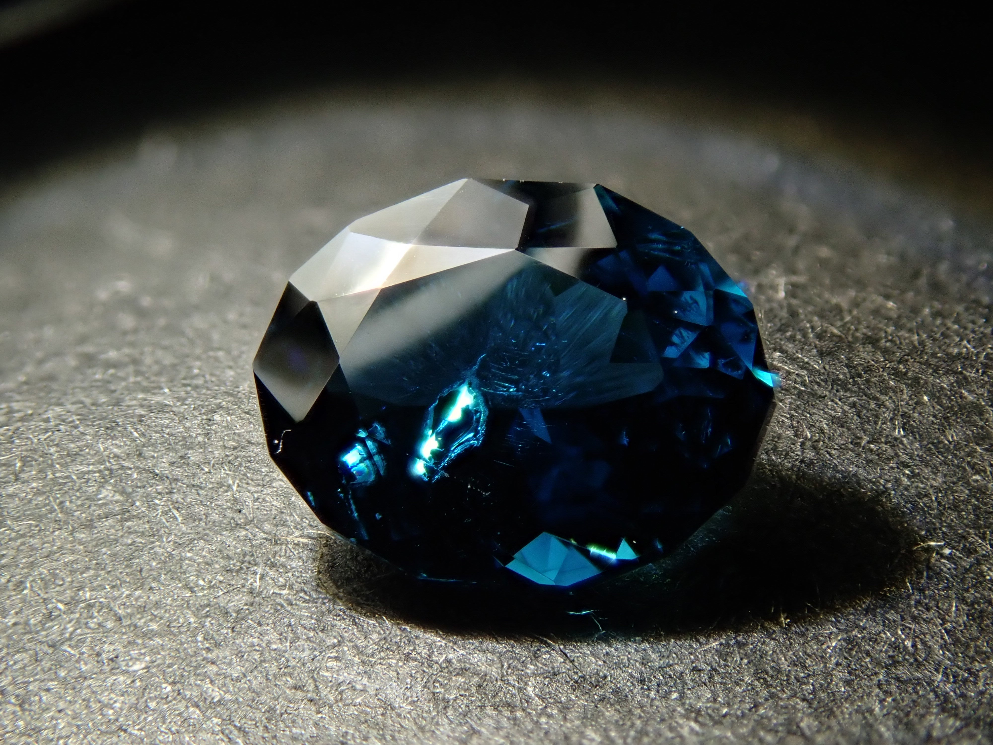 ブラジル産インディゴライトトルマリン 0.724ctルース 鑑別書