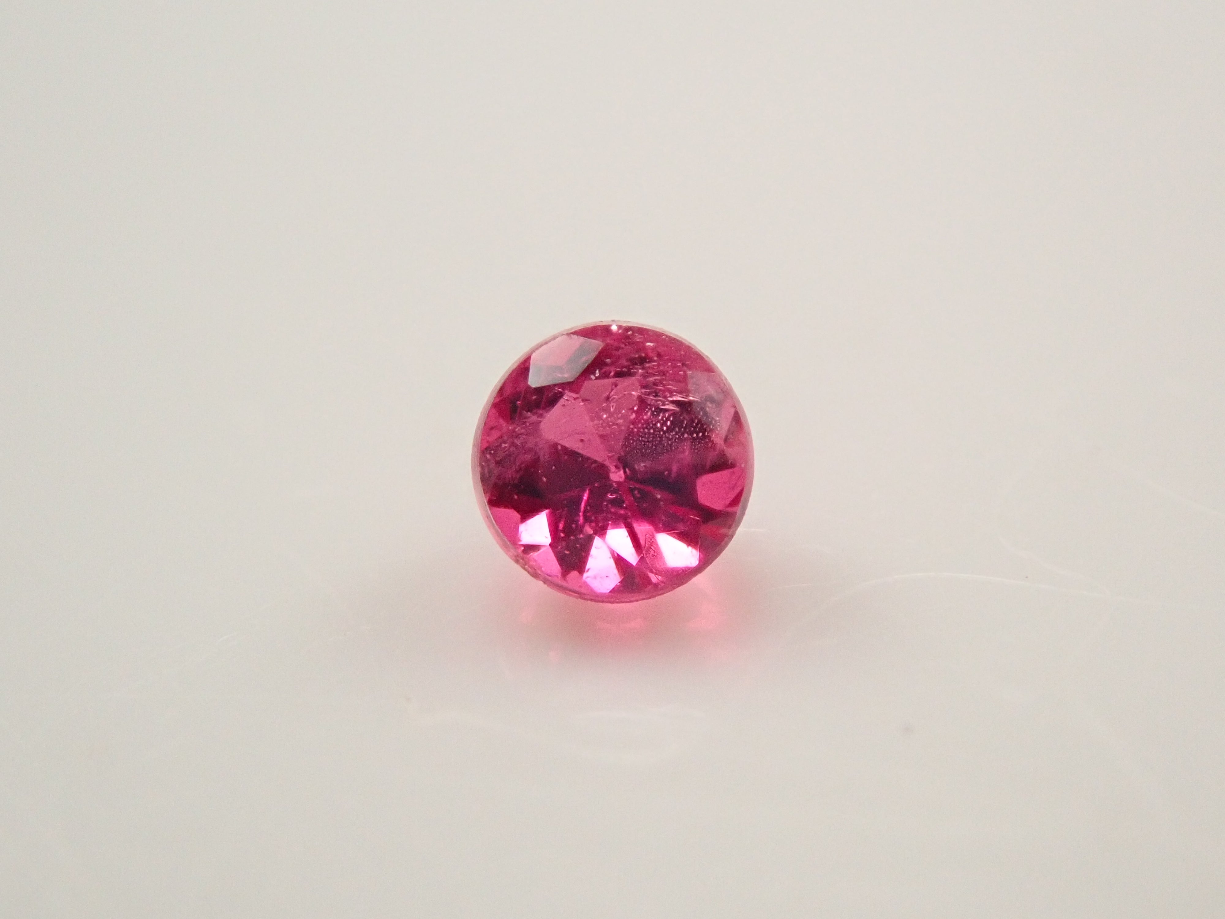 アメリカ産レッドベリル 0.045ctルース