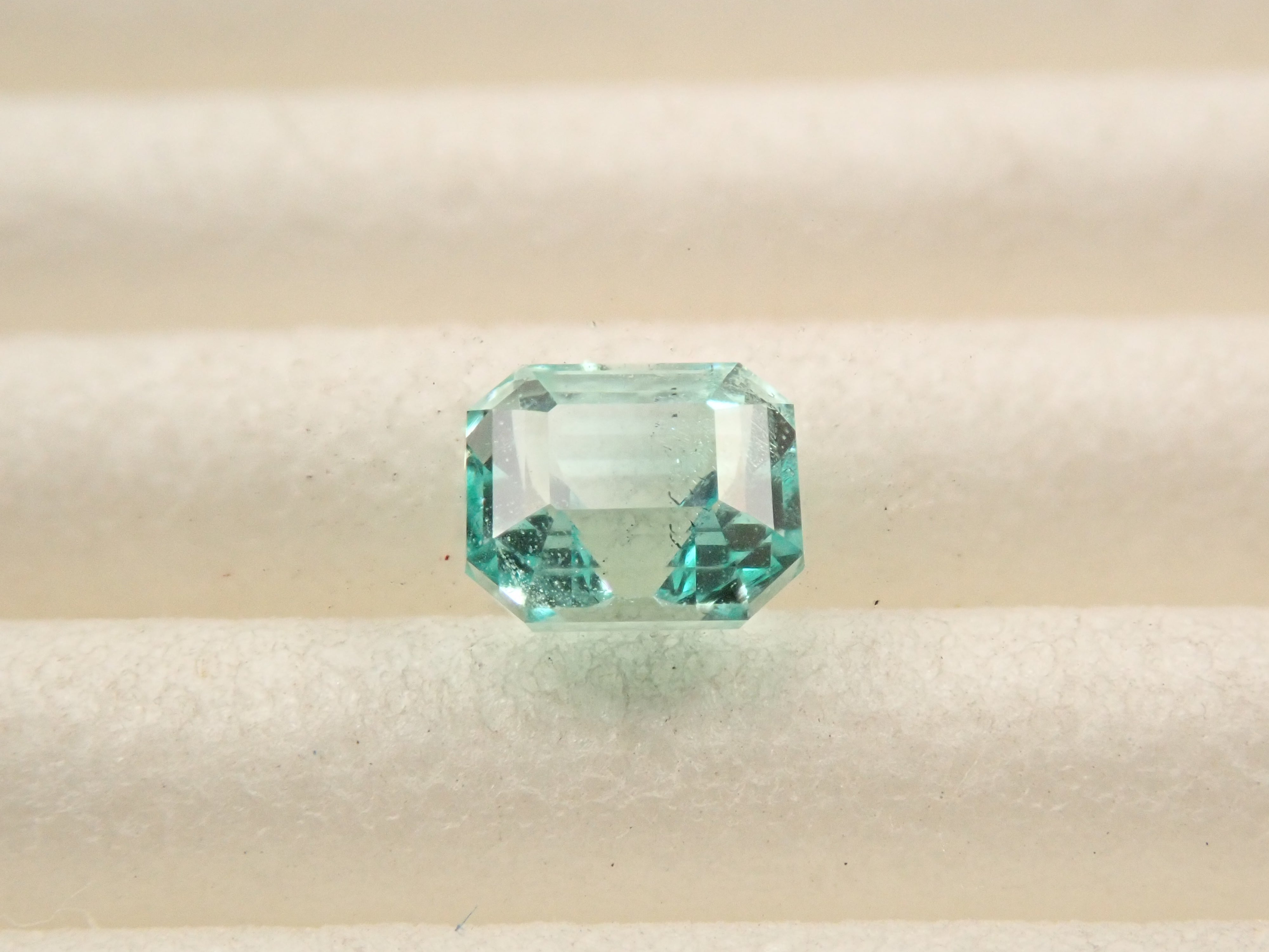 【11/29 22時販売】オーストラリア産エメラルド 0.320ctルース