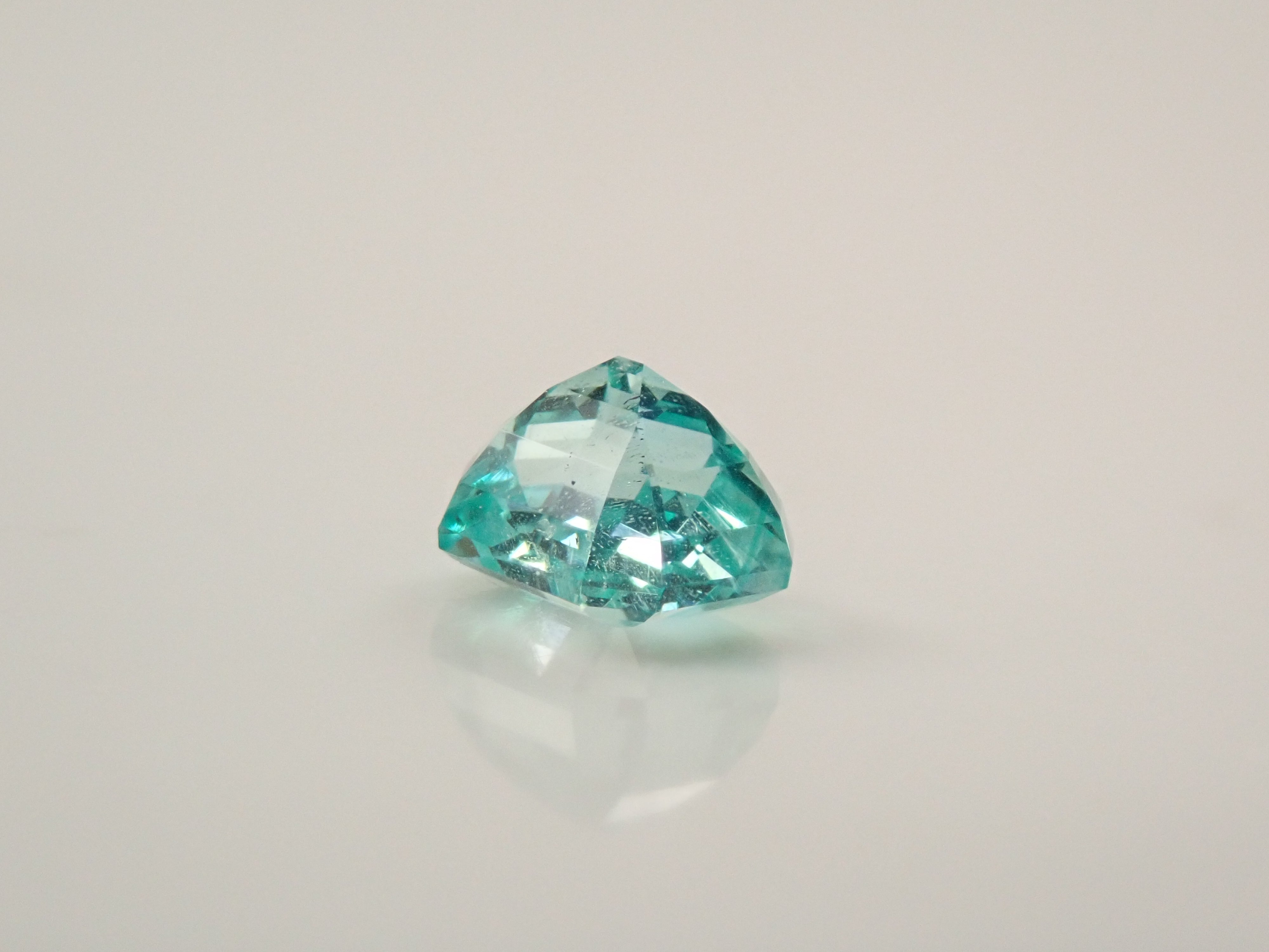 【11/29 22時販売】オーストラリア産エメラルド 0.320ctルース