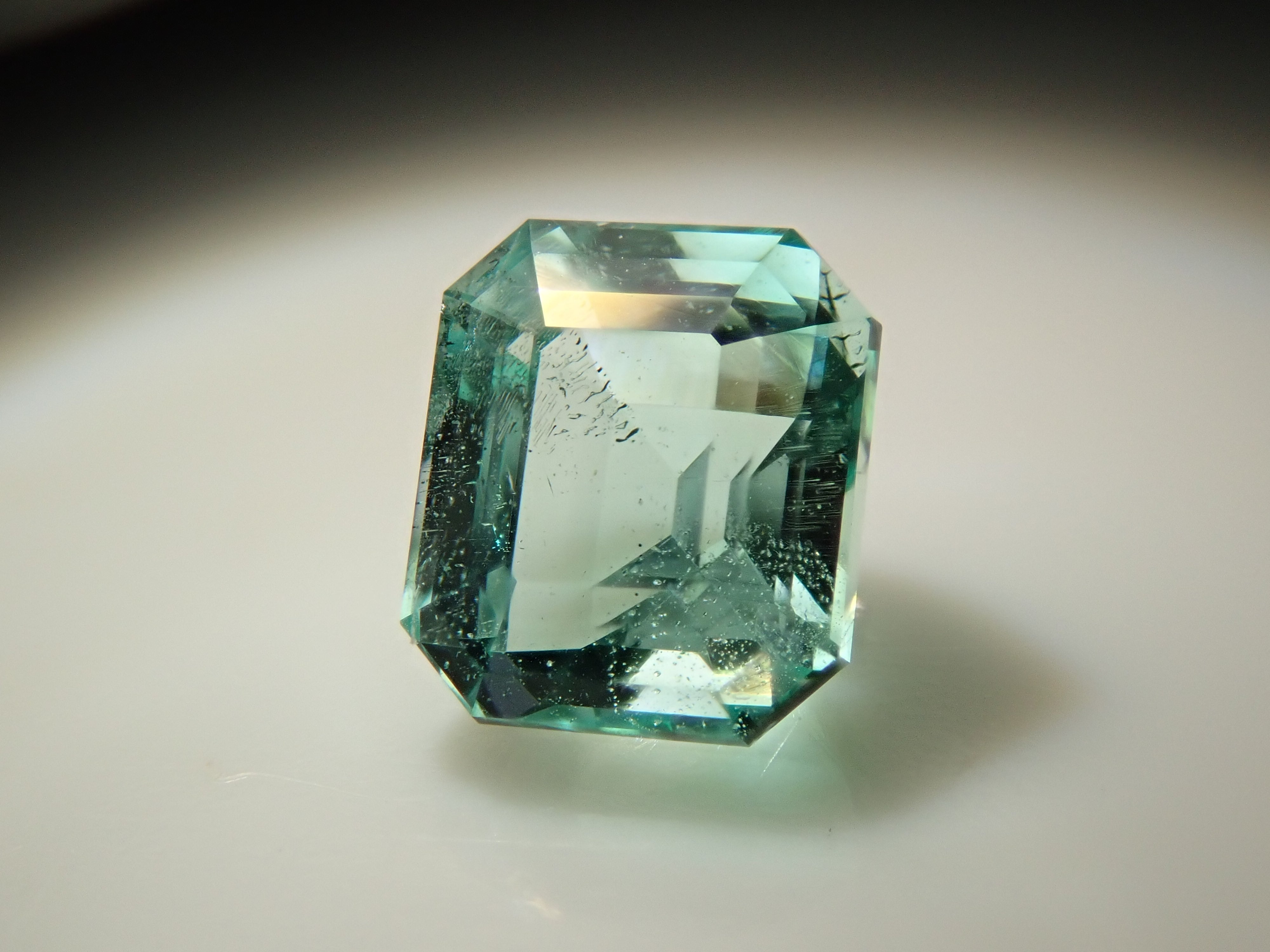 【11/29 22時販売】オーストラリア産エメラルド 0.320ctルース