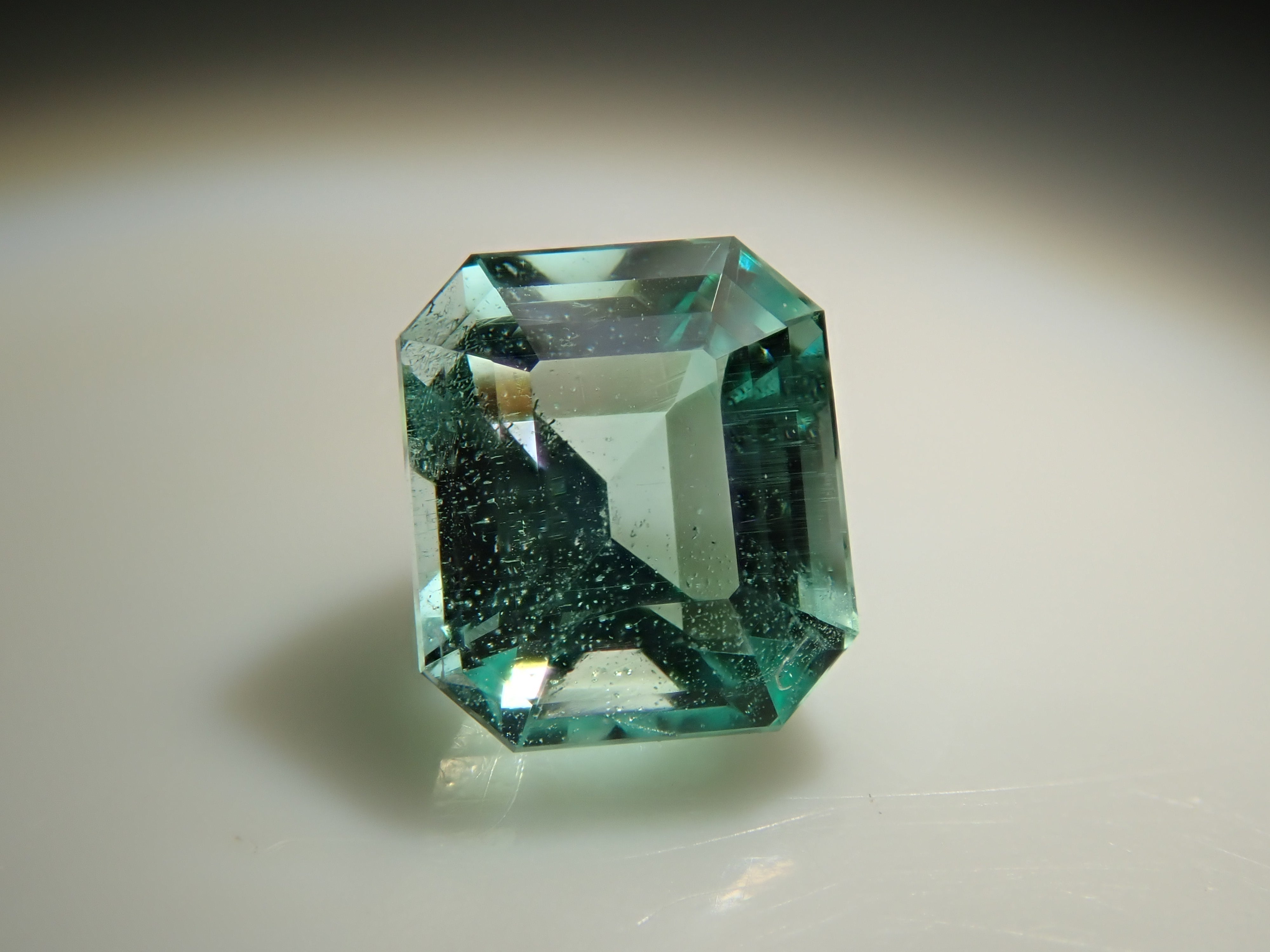 【11/29 22時販売】オーストラリア産エメラルド 0.320ctルース