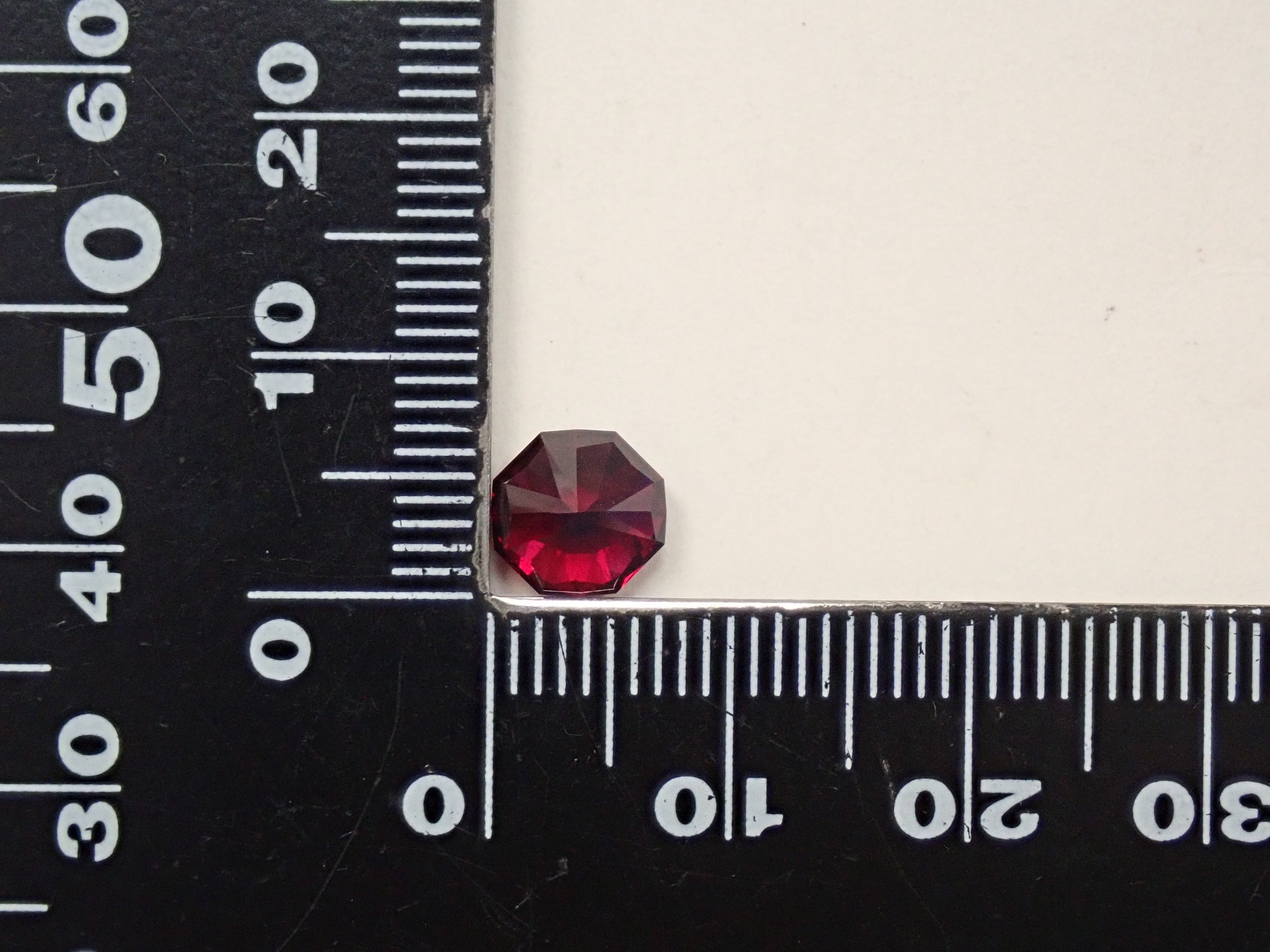 【1/4 22時販売】タンザニア産アルマンディンガーネット 2.169ctルース