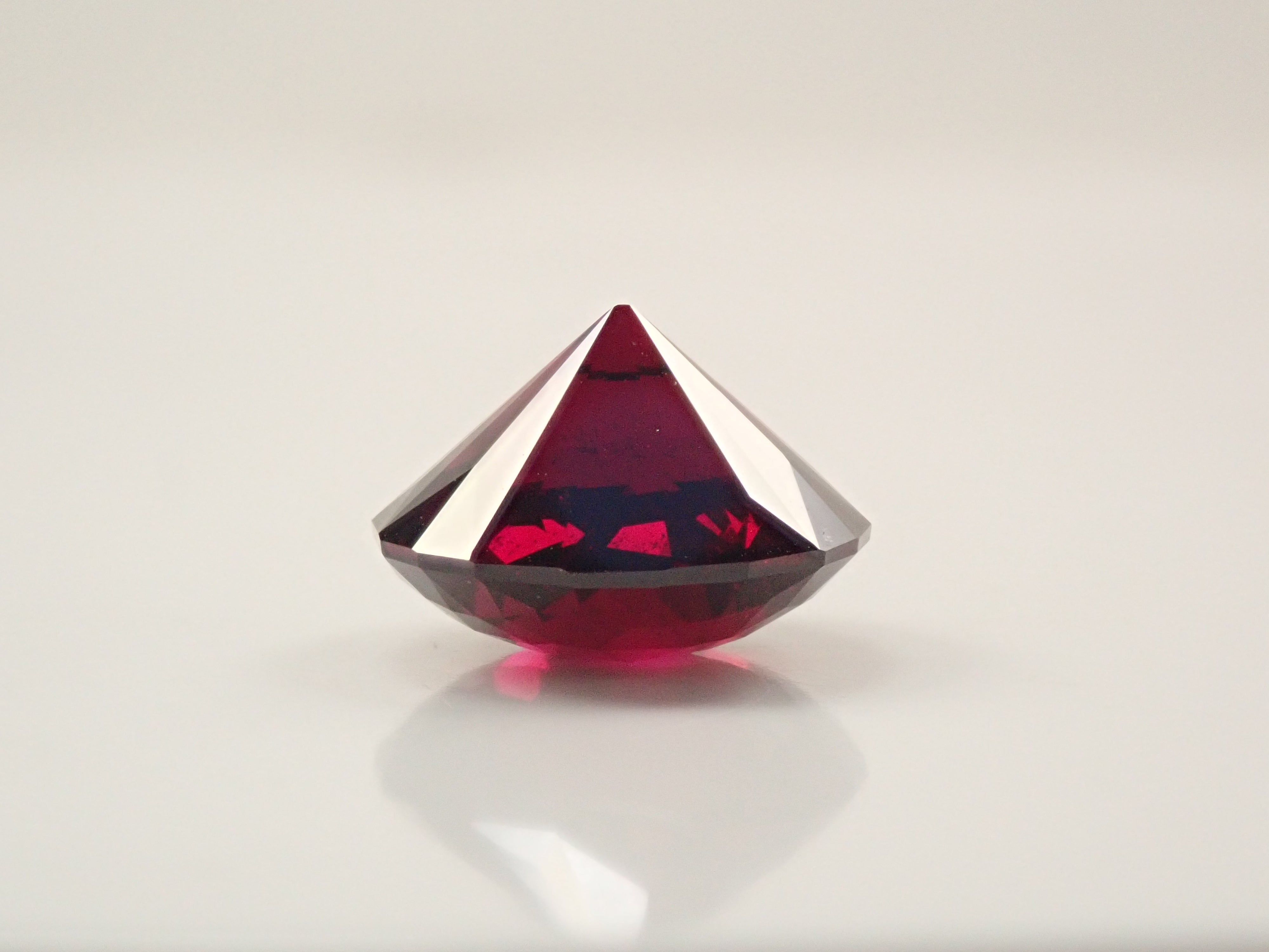 【1/4 22時販売】タンザニア産アルマンディンガーネット 10mm/6.196ctルース