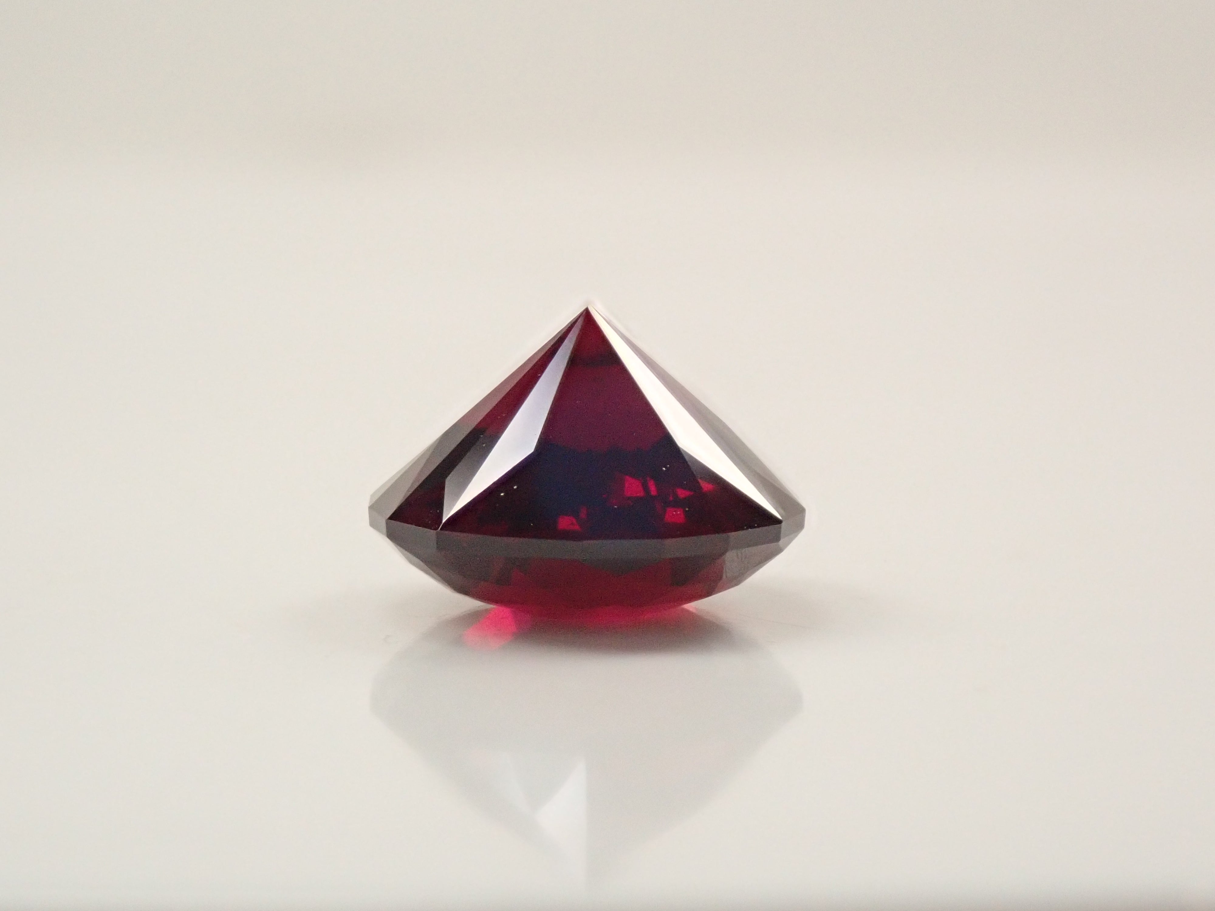 【12/15 22時販売】タンザニア産アルマンディンガーネット 11.0mm/6.787ctルース