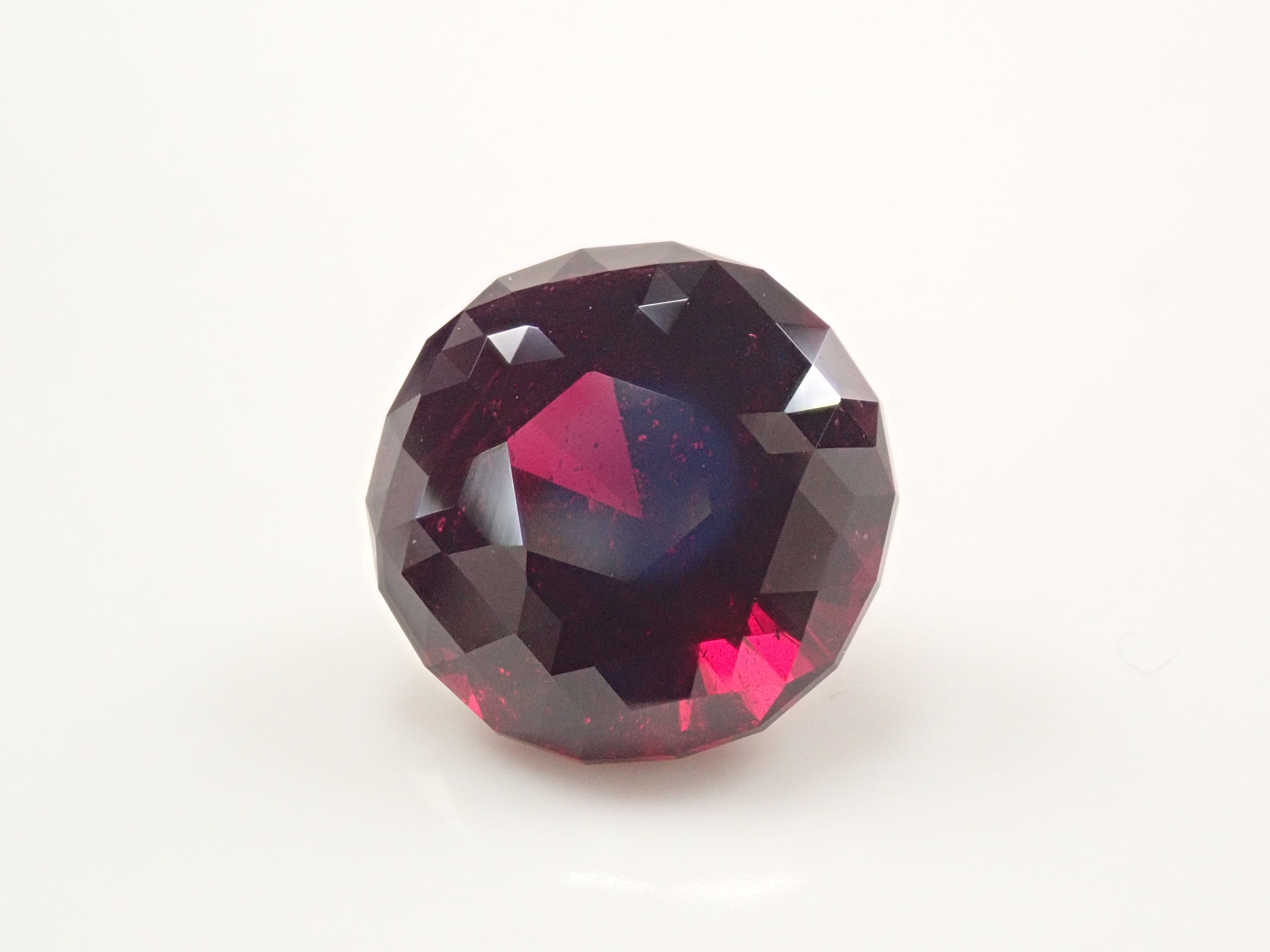 【12/15 22時販売】タンザニア産アルマンディンガーネット 11.0mm/6.787ctルース