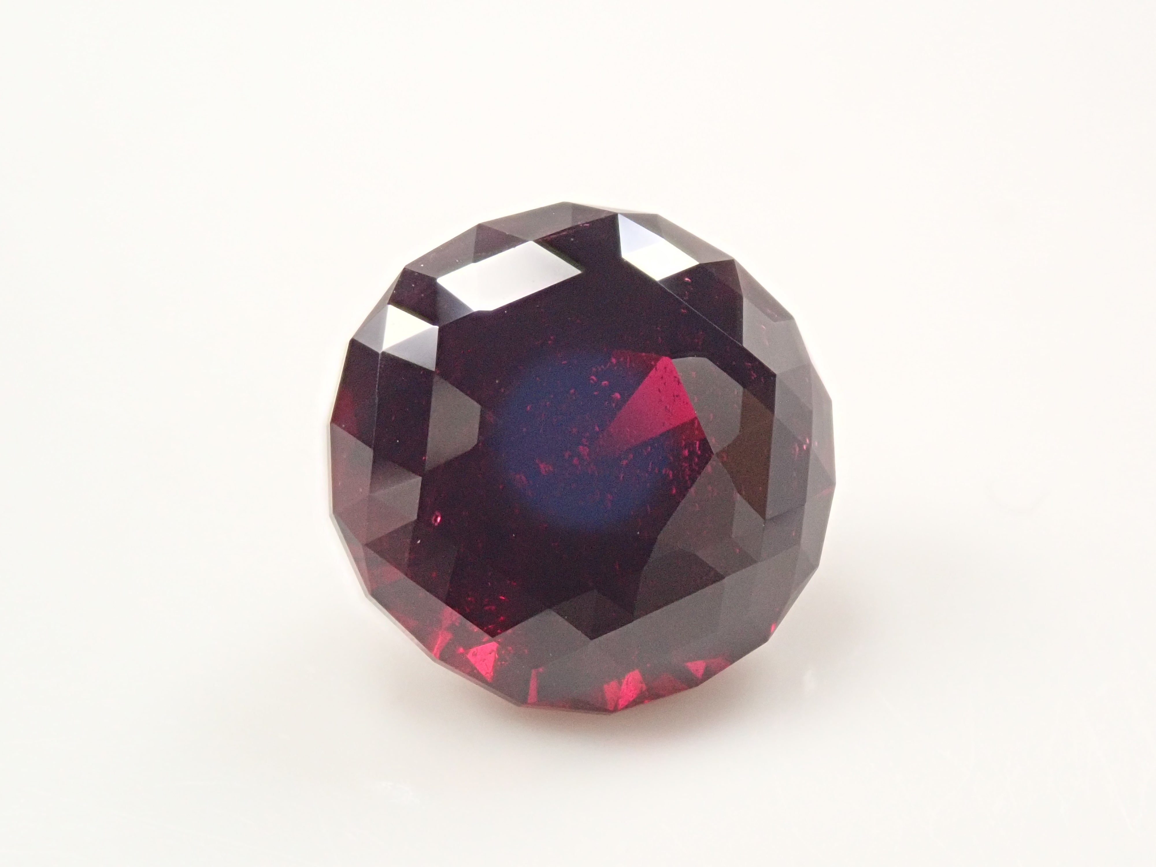 【12/15 22時販売】タンザニア産アルマンディンガーネット 11.0mm/6.787ctルース